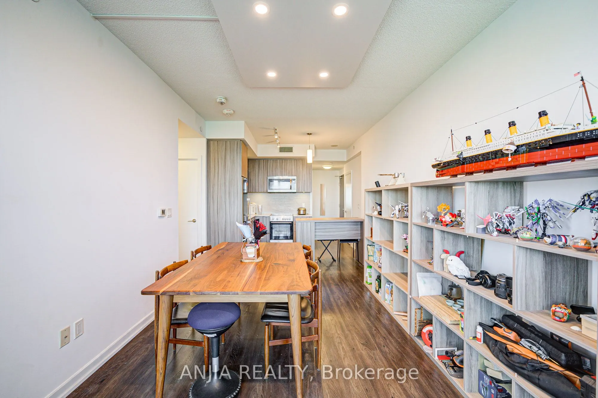 50 Forest Manor Road, #2205
