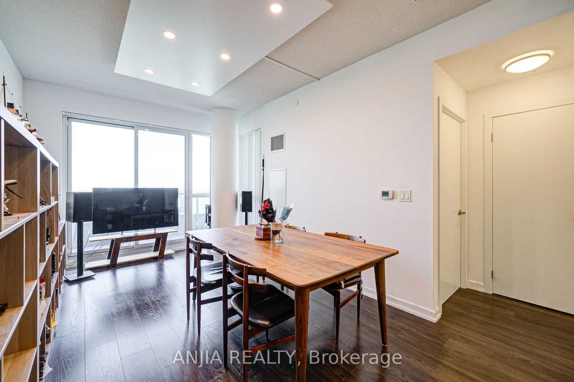 50 Forest Manor Road, #2205