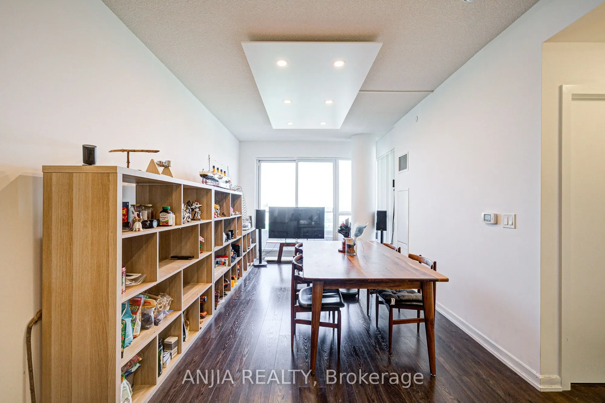50 Forest Manor Road, #2205