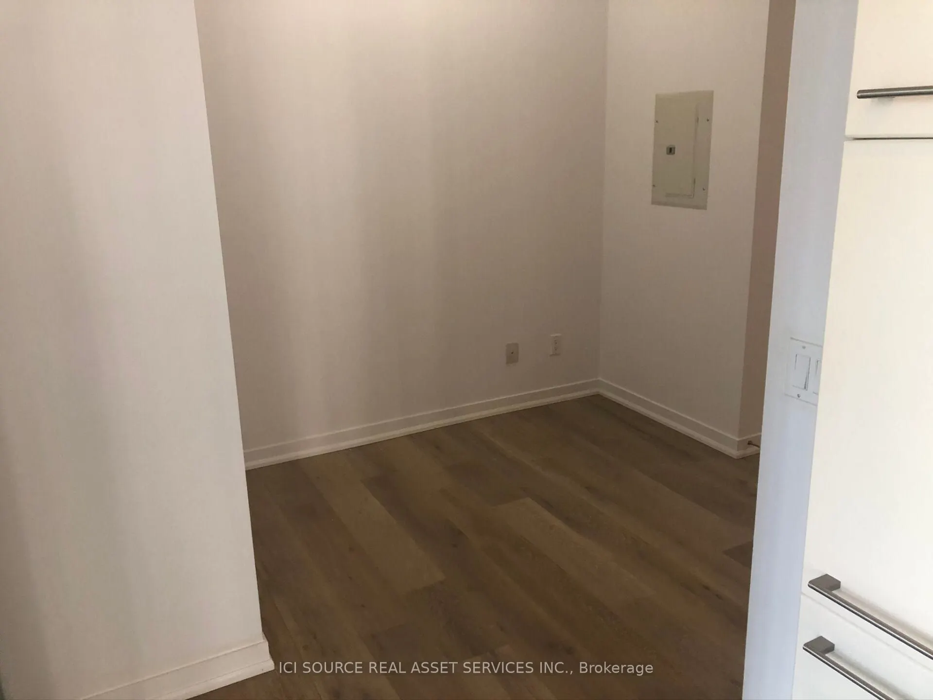 770 Bay Street, #2406