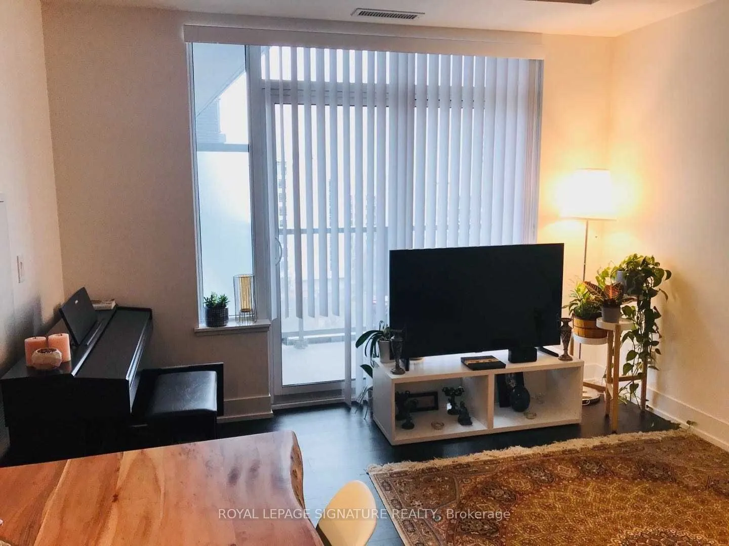 7 Kenaston Gardens, #723