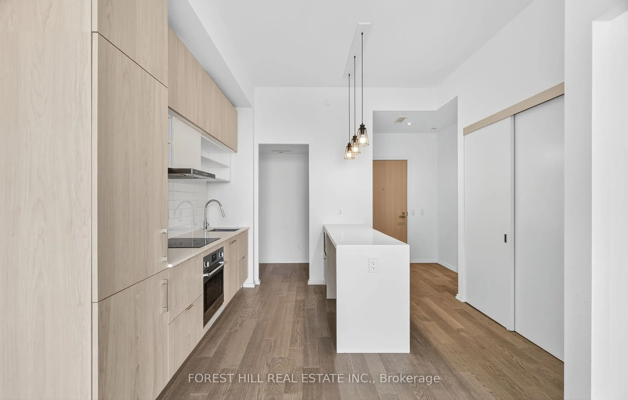 8 Hillsdale Avenue E, #1241