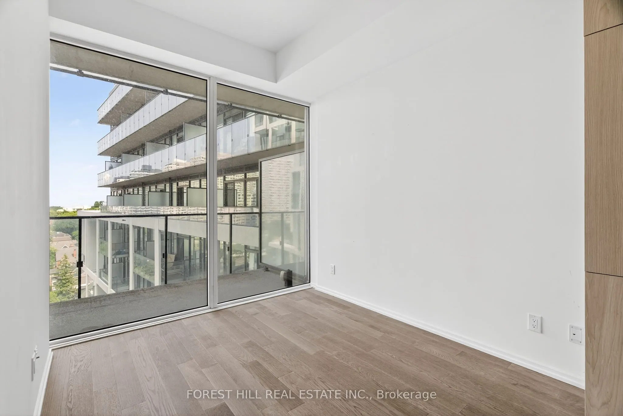 8 Hillsdale Avenue E, #1241