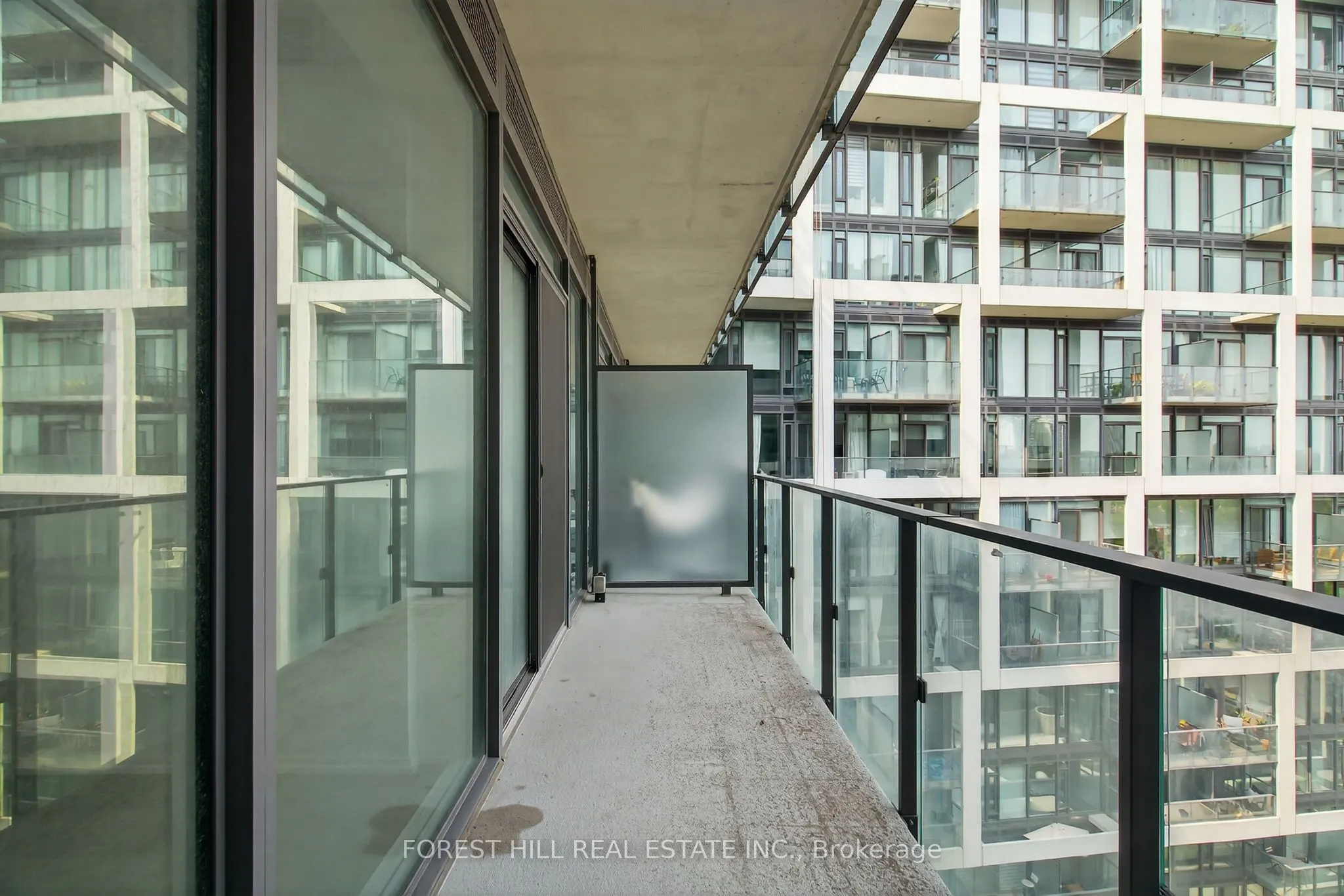 8 Hillsdale Avenue E, #1241