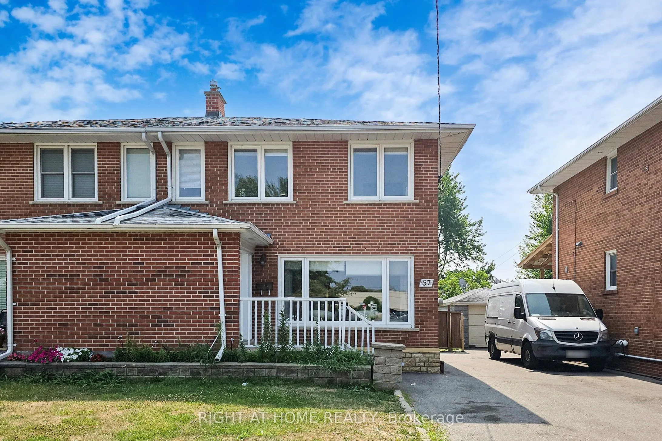 57 Wyndcliff Crescent