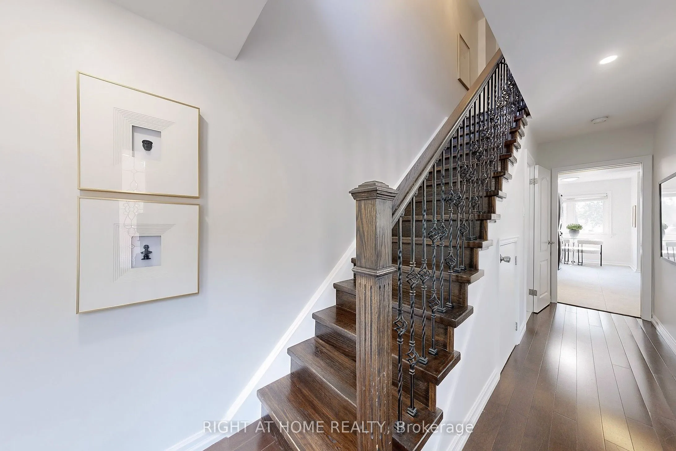 57 Wyndcliff Crescent