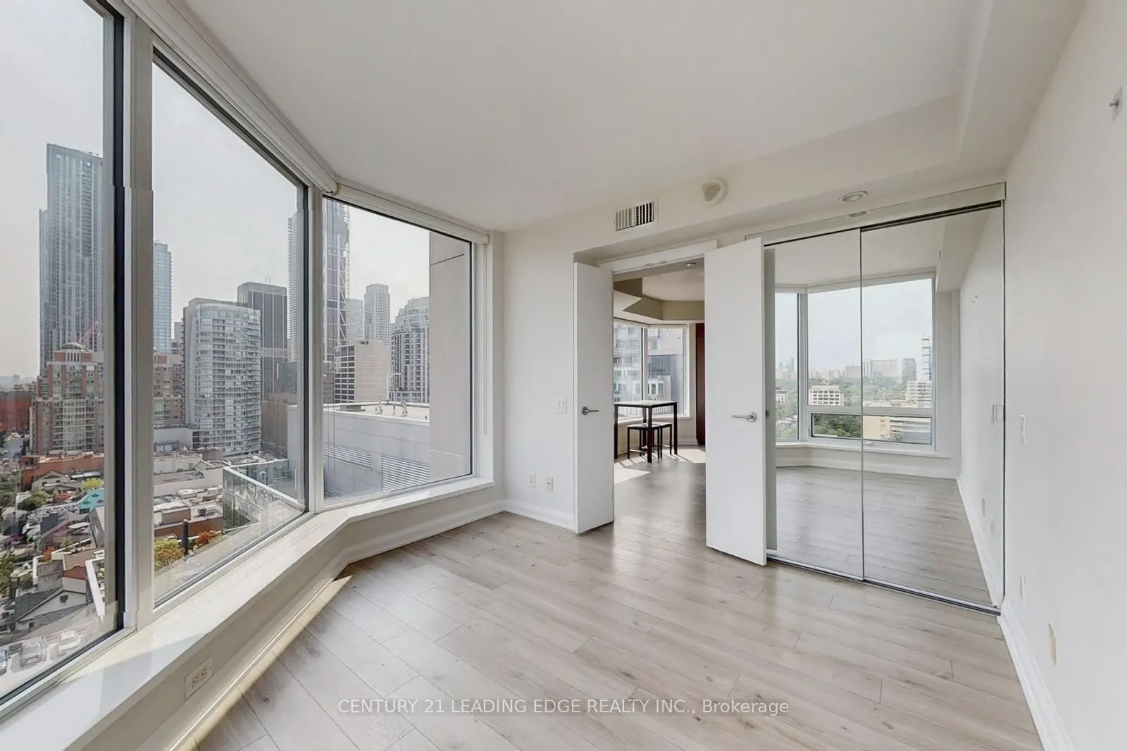 155 Yorkville Avenue, #1704