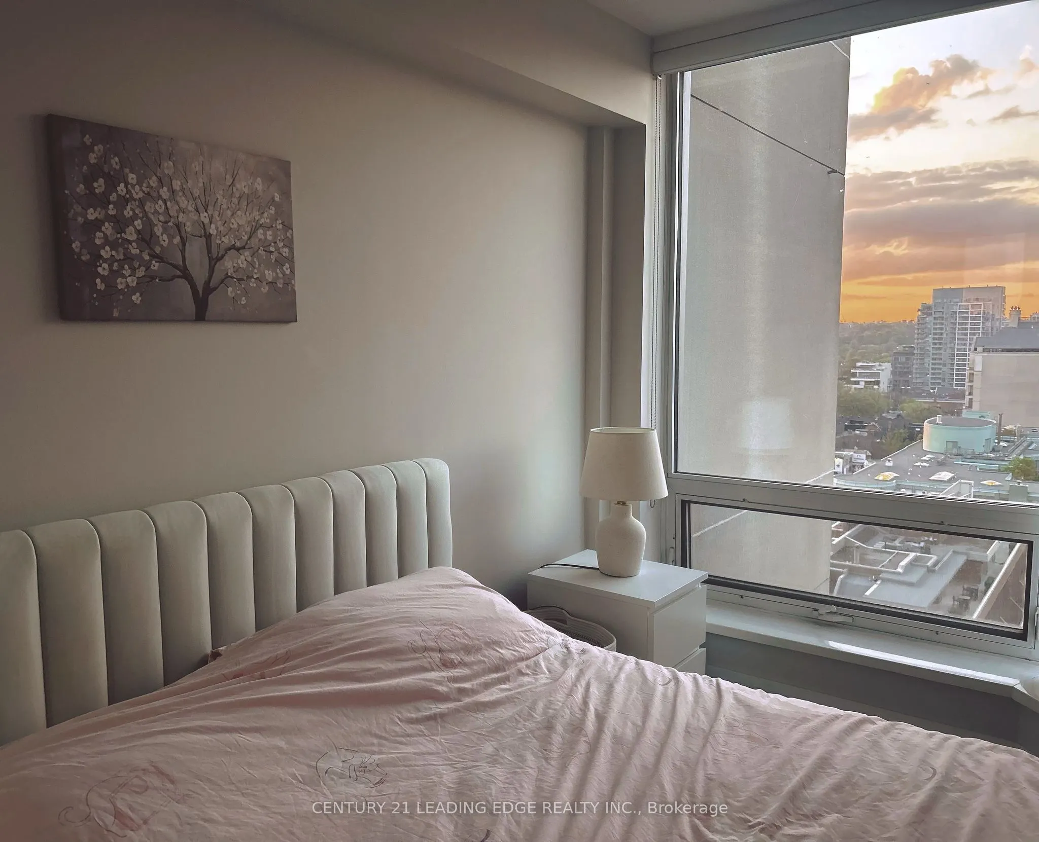 155 Yorkville Avenue, #1704