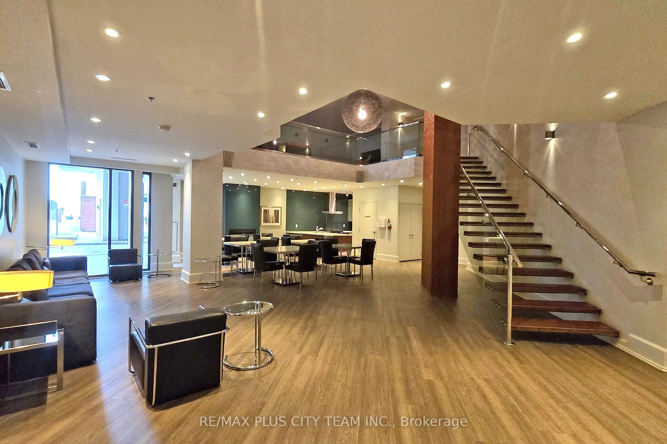 111 Elizabeth Street, #308