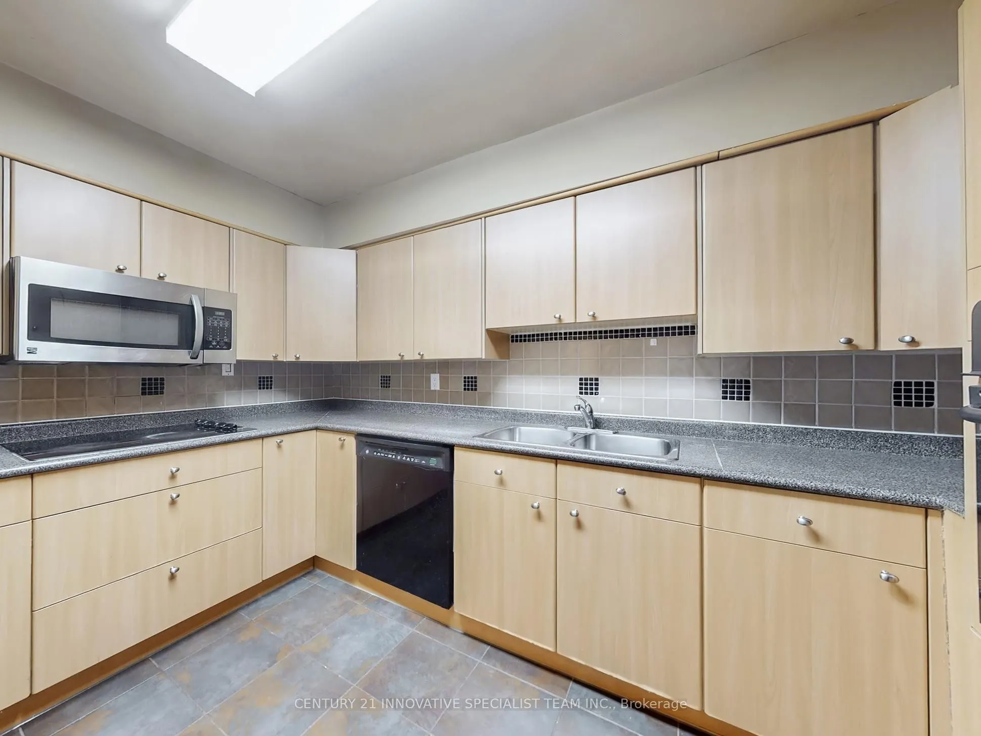 3300 Don Mills Road, #2303