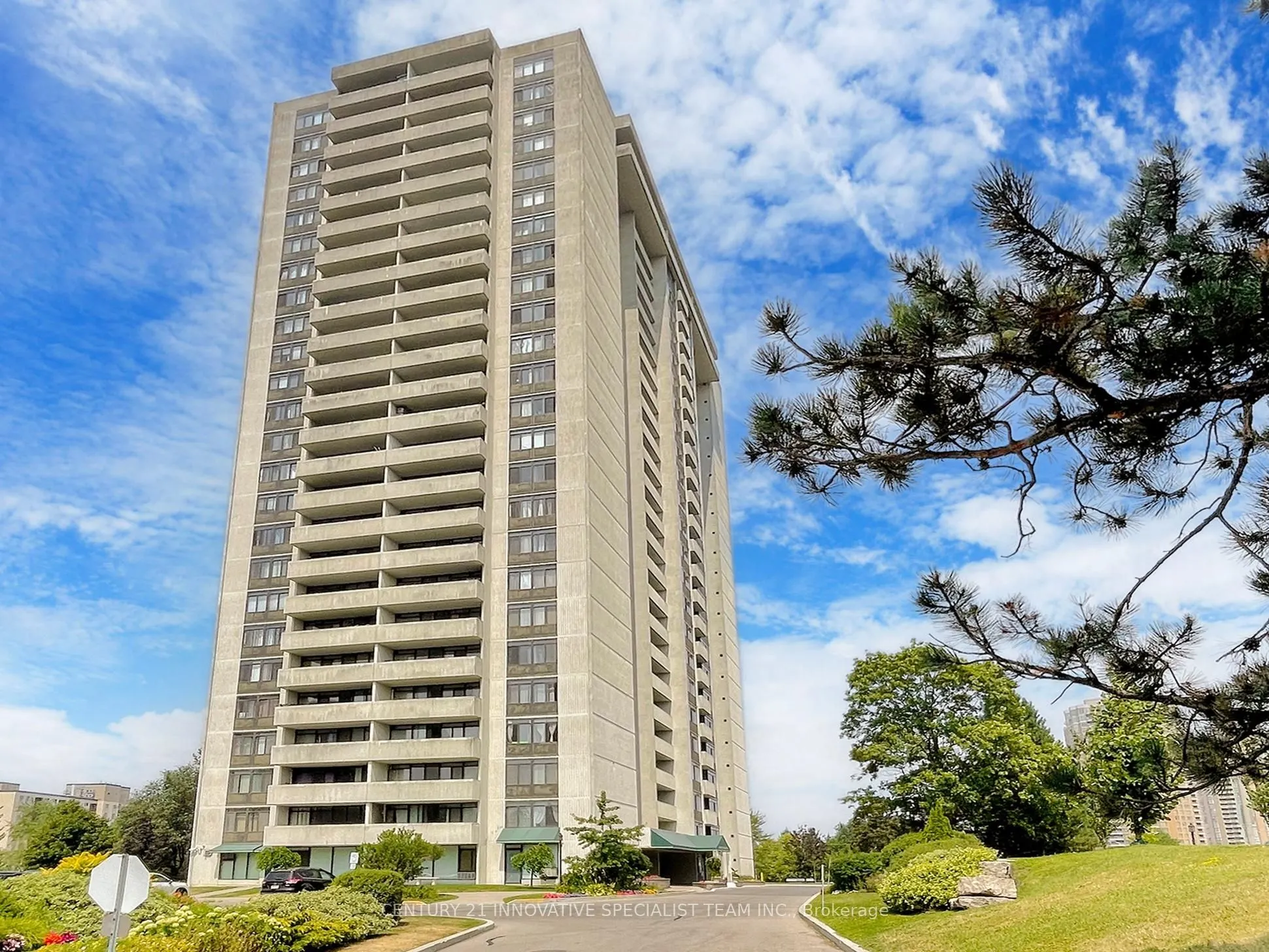 3300 Don Mills Road, #2303