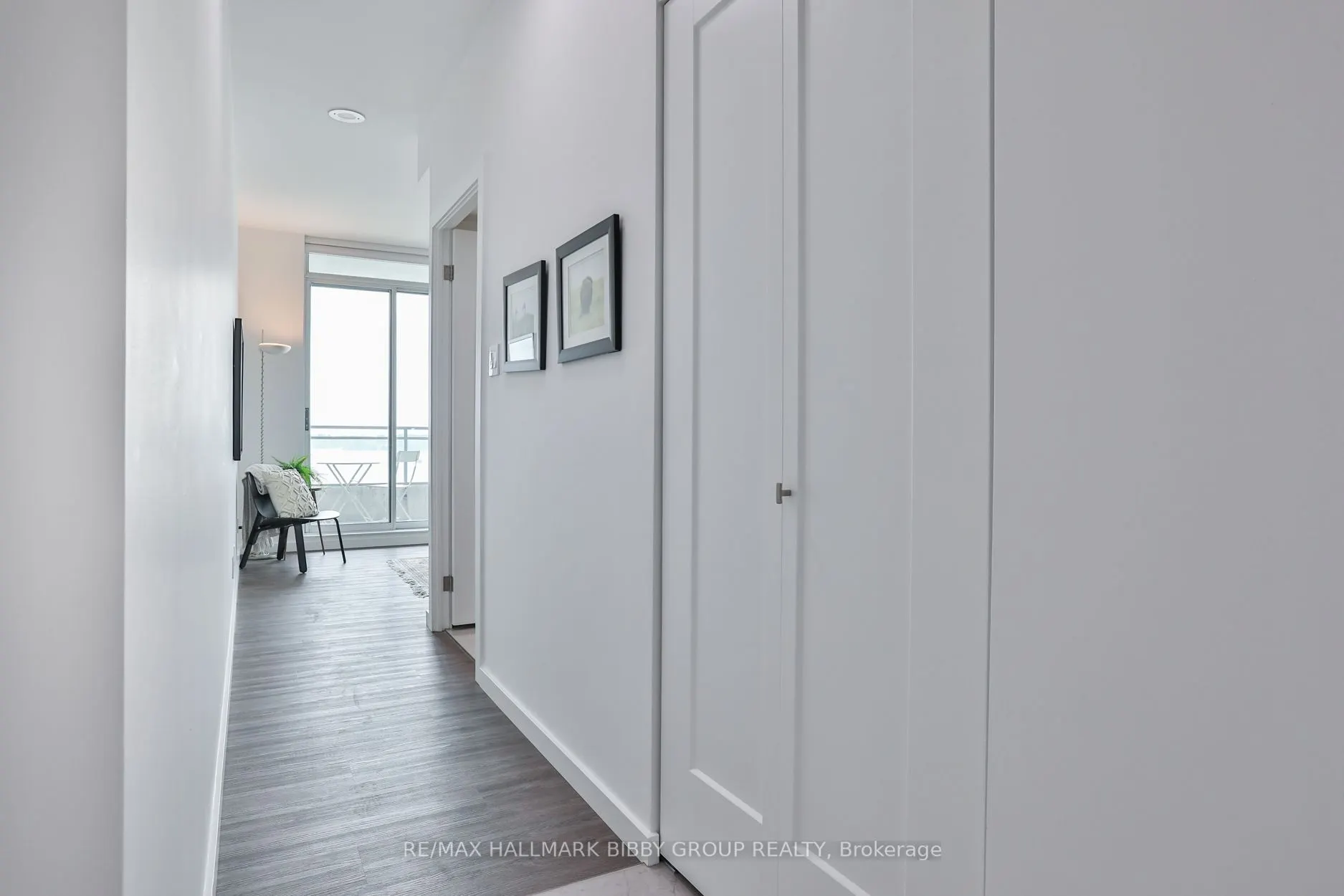 230 Queens Quay W, #1521