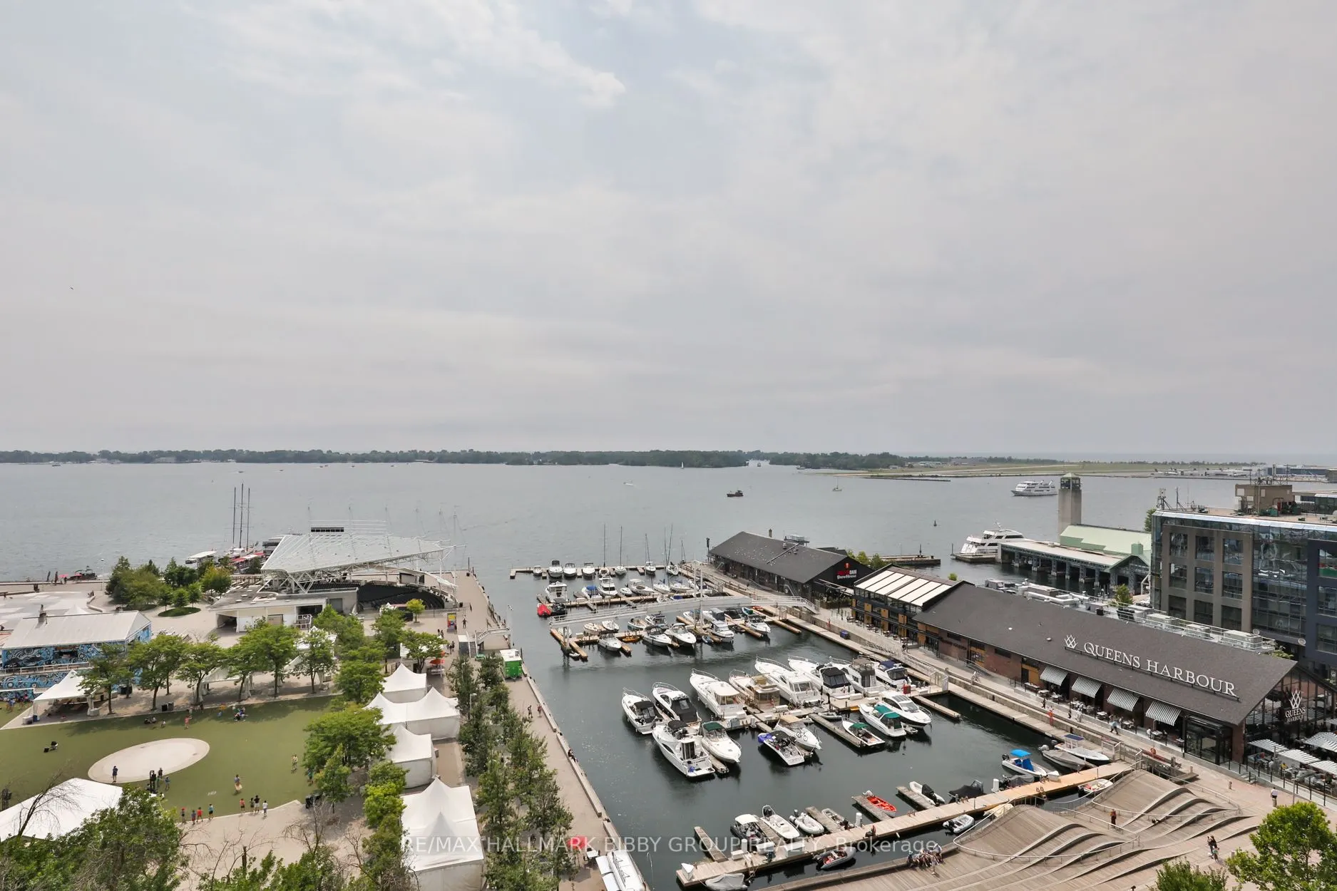 230 Queens Quay W, #1521