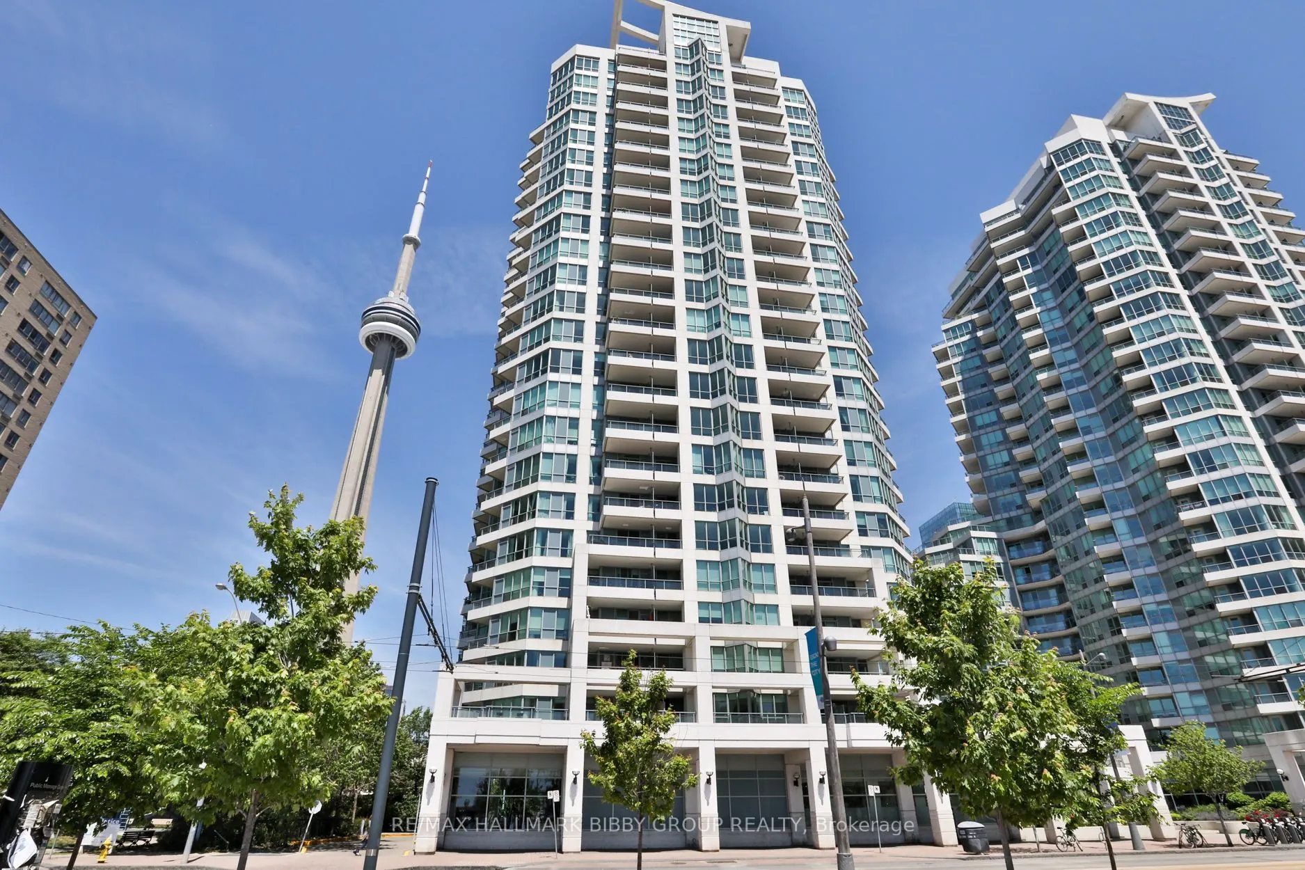 230 Queens Quay W, #1521