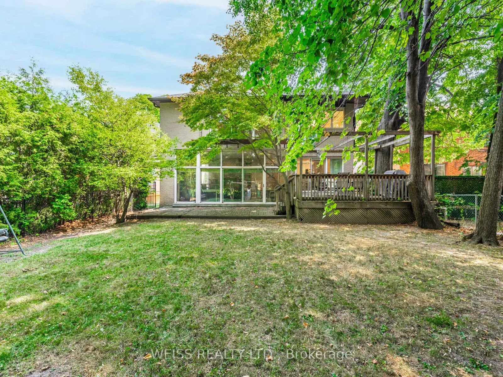 14 Northmount Avenue