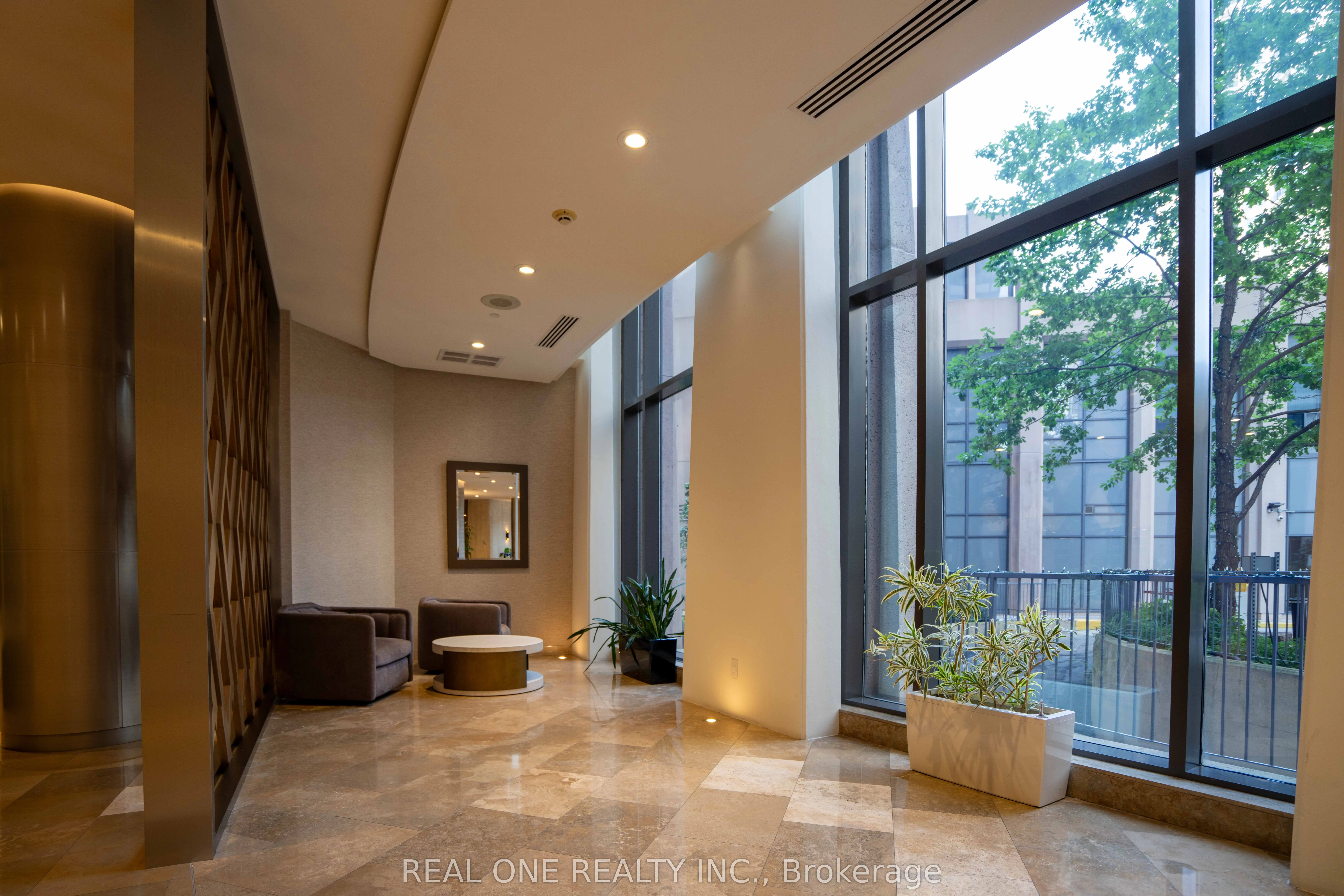 5 Northtown Way, #1101