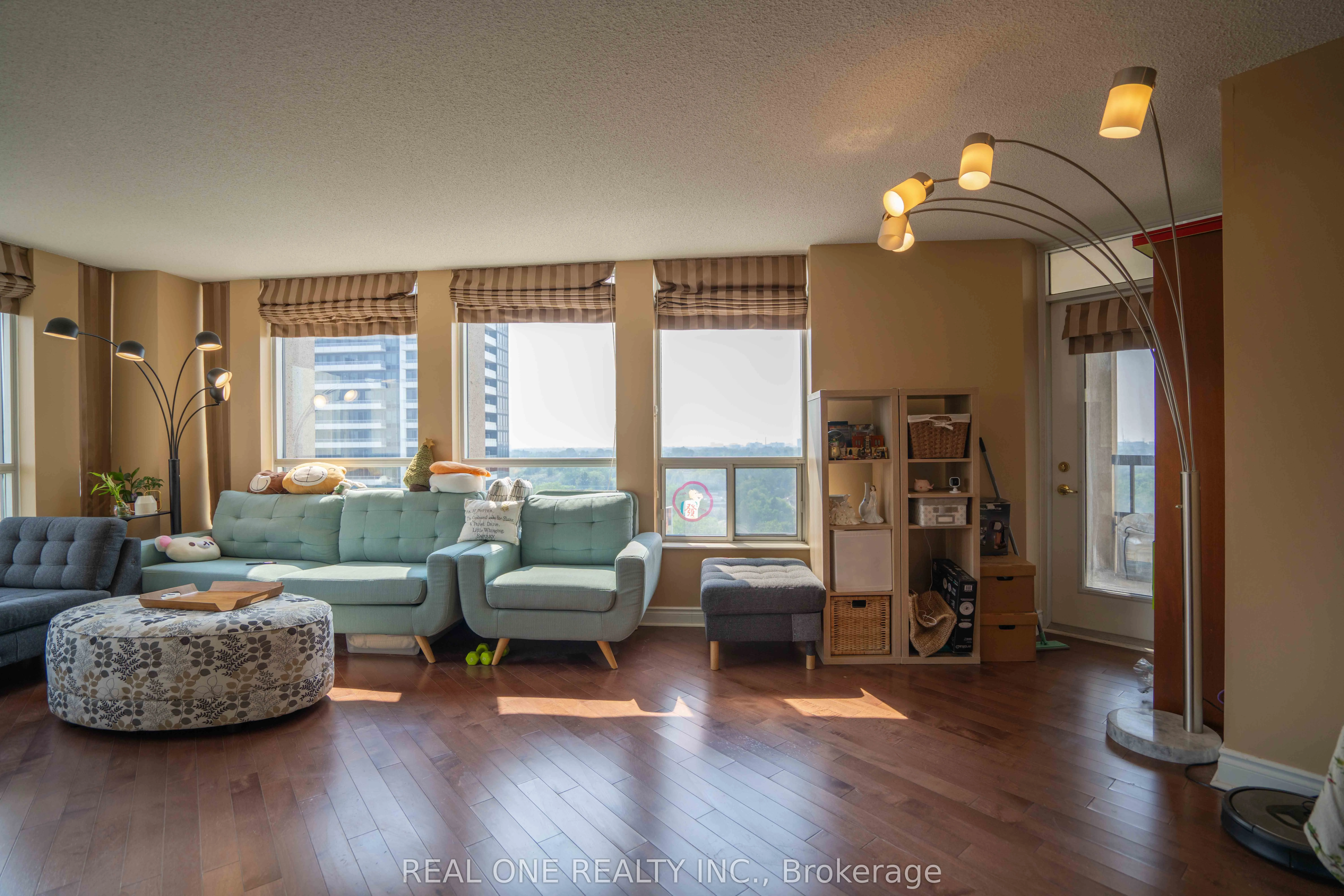 5 Northtown Way, #1101