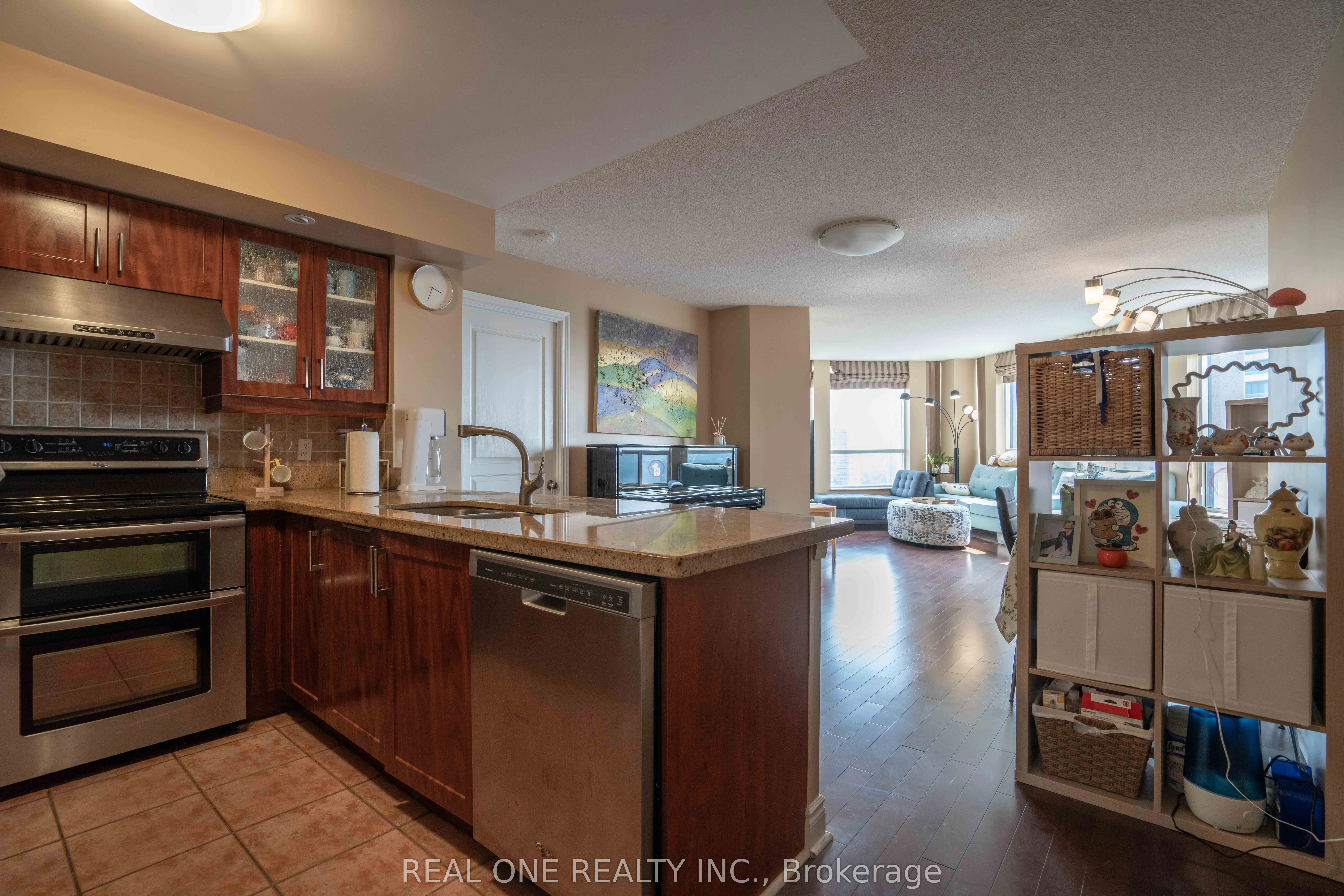 5 Northtown Way, #1101