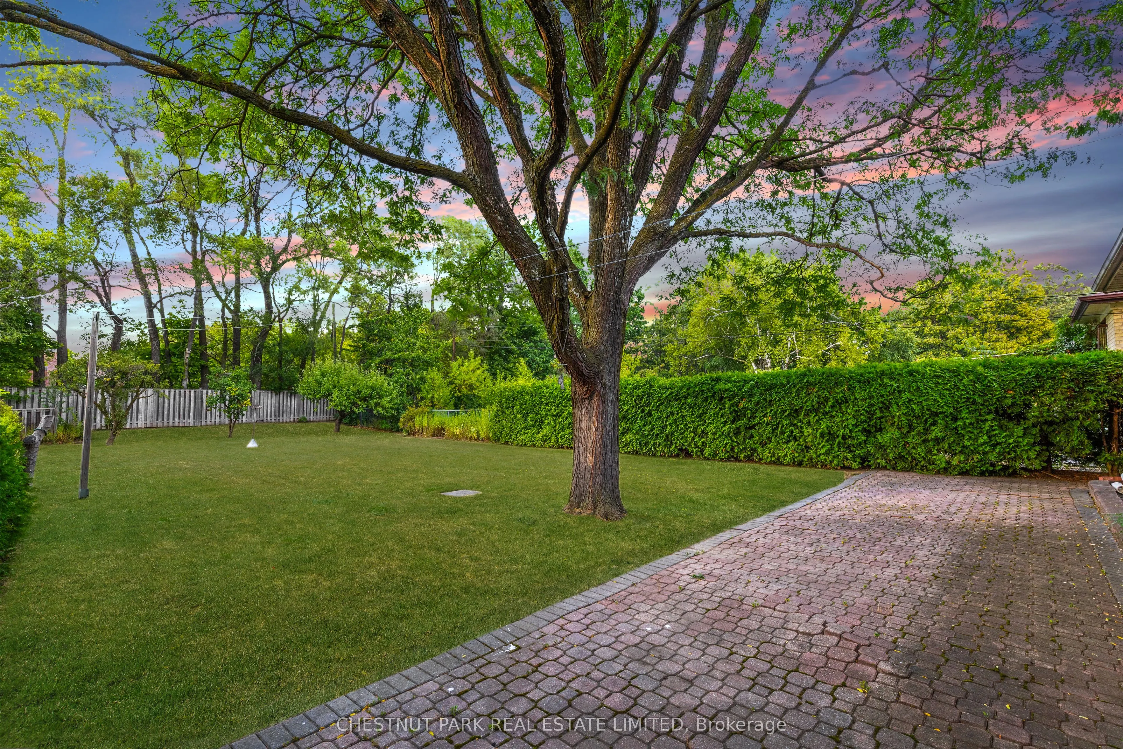 16 Everingham Court