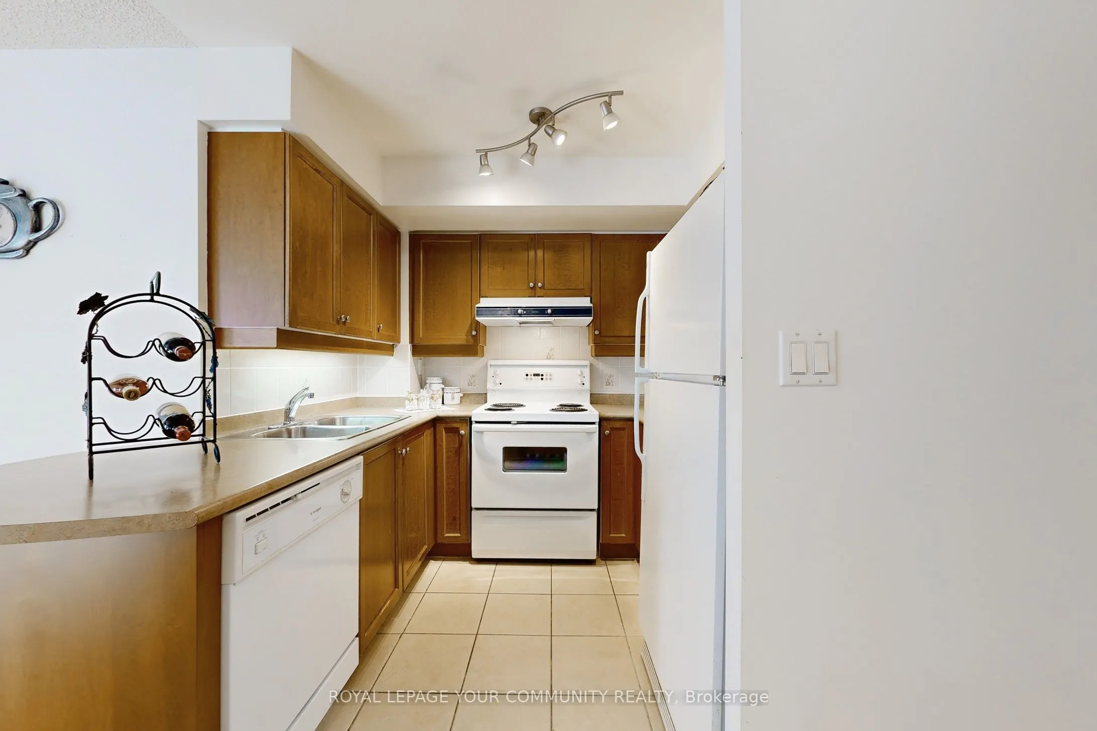 2 Rean Drive, #1014