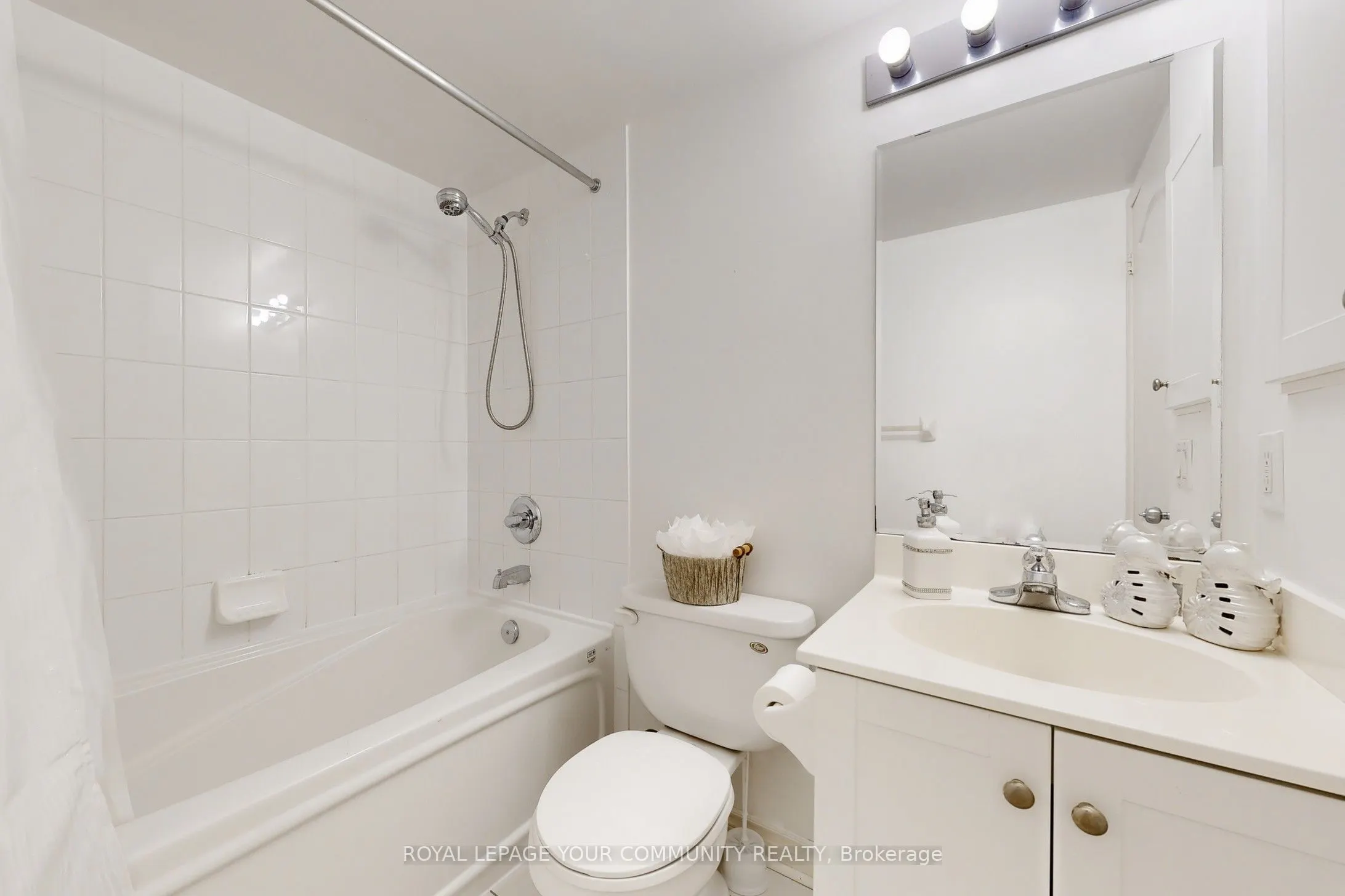 2 Rean Drive, #1014