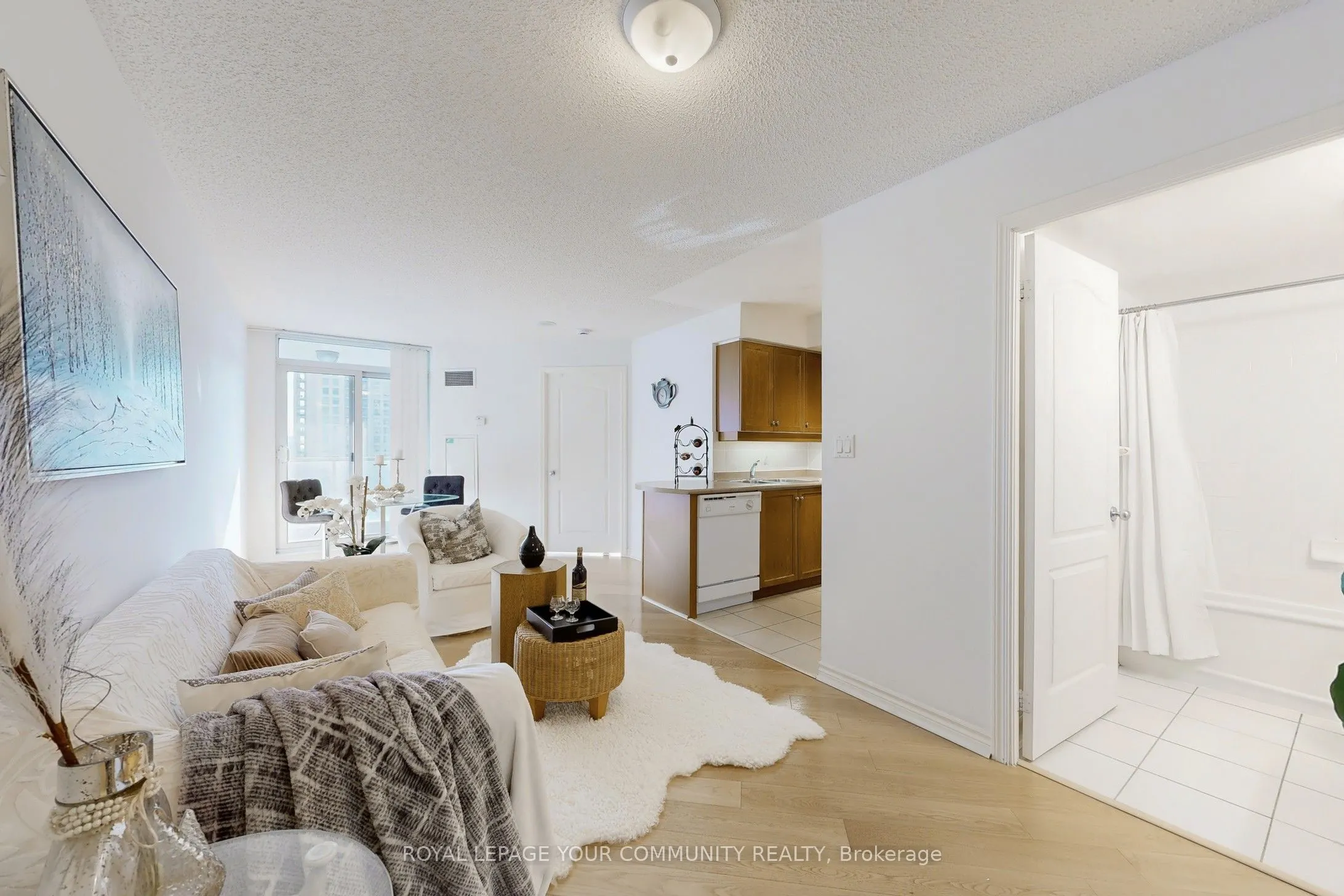 2 Rean Drive, #1014