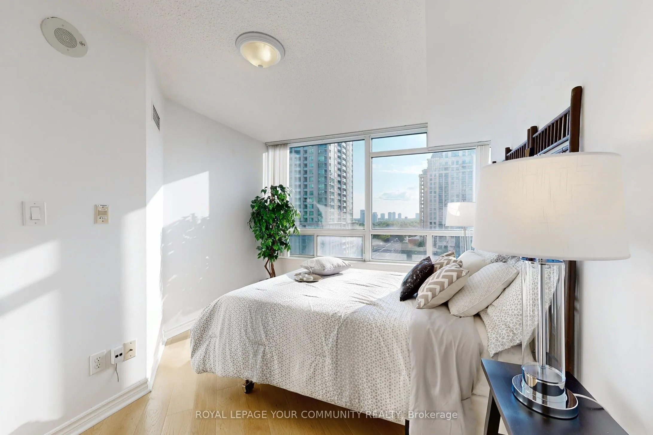 2 Rean Drive, #1014