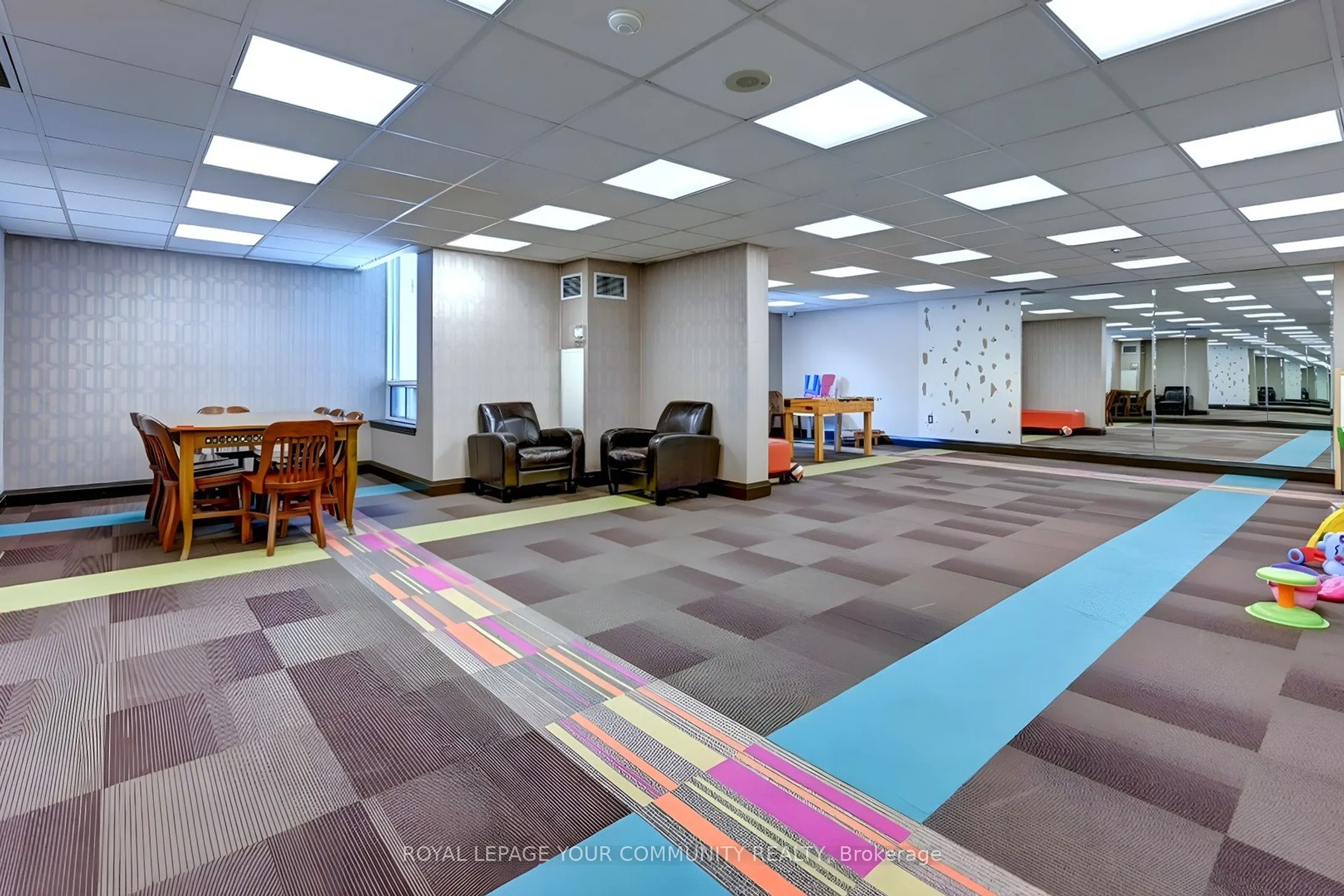 2 Rean Drive, #1014