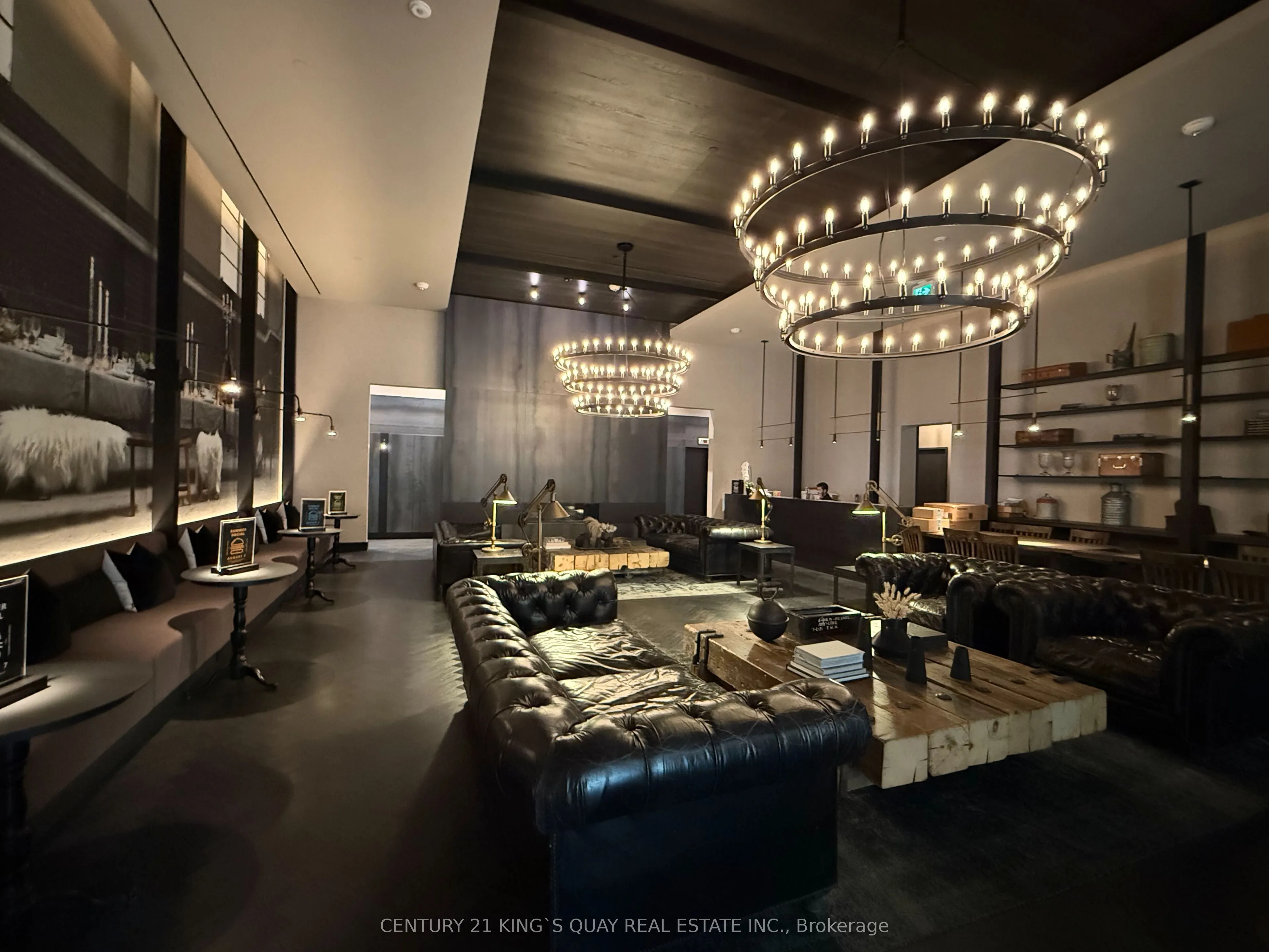 505 Richmond Street W, #828