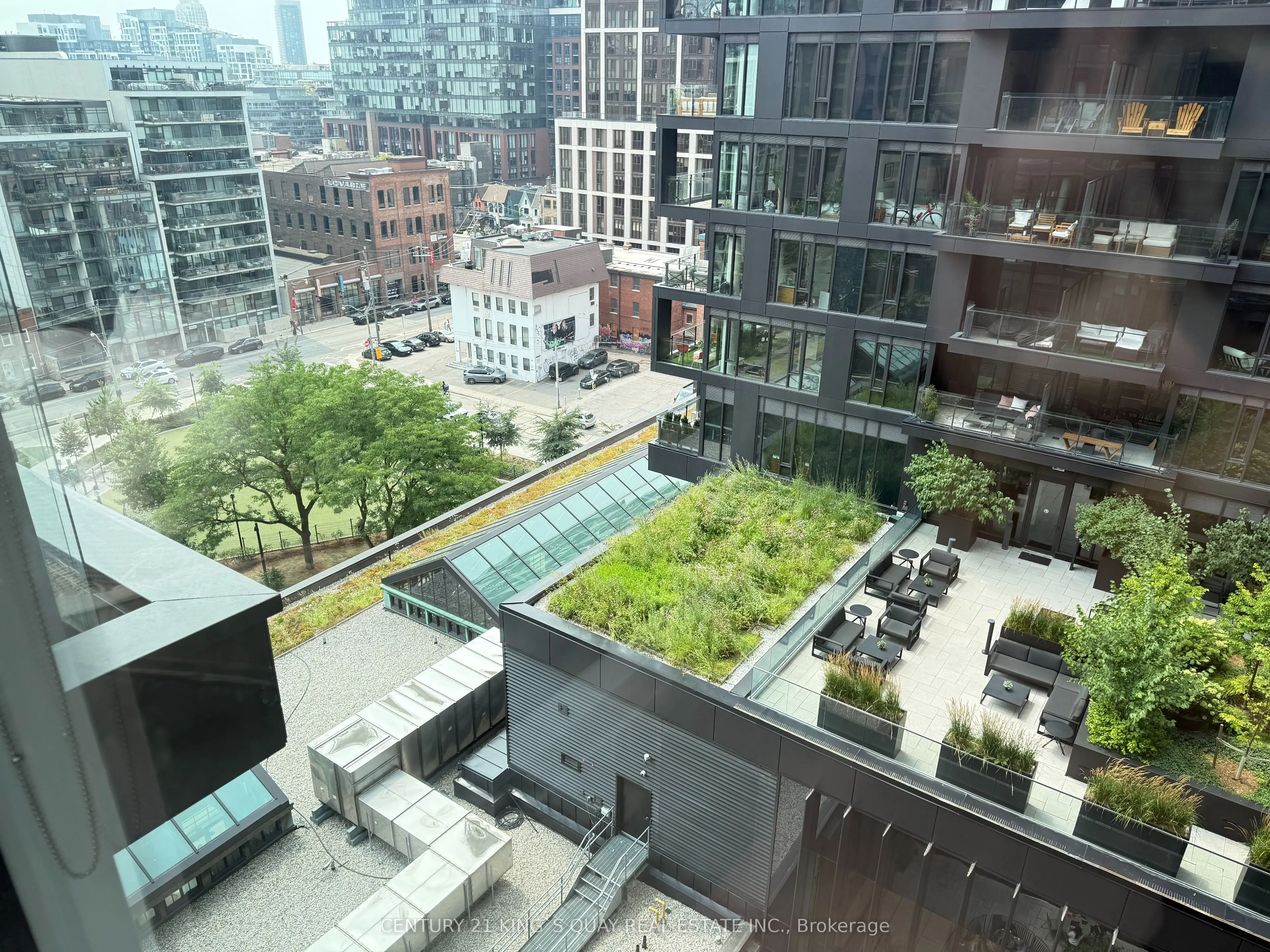 505 Richmond Street W, #828