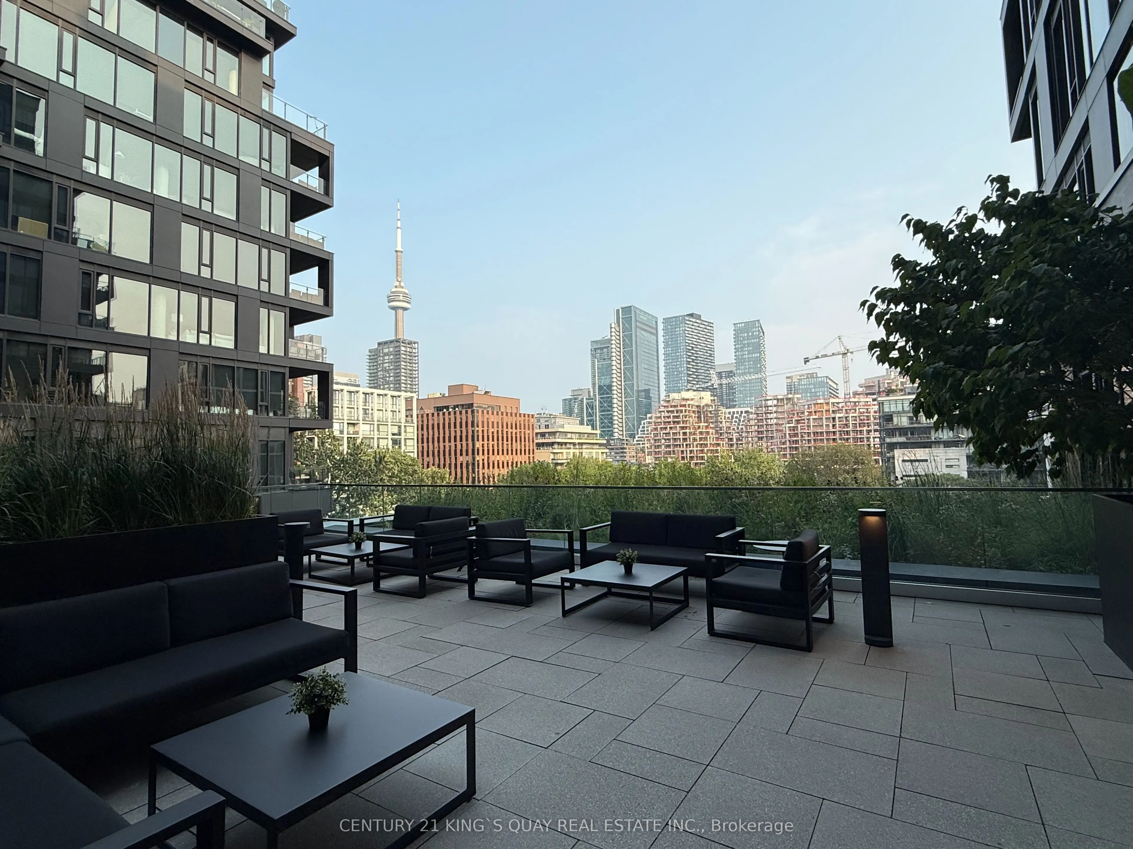 505 Richmond Street W, #828
