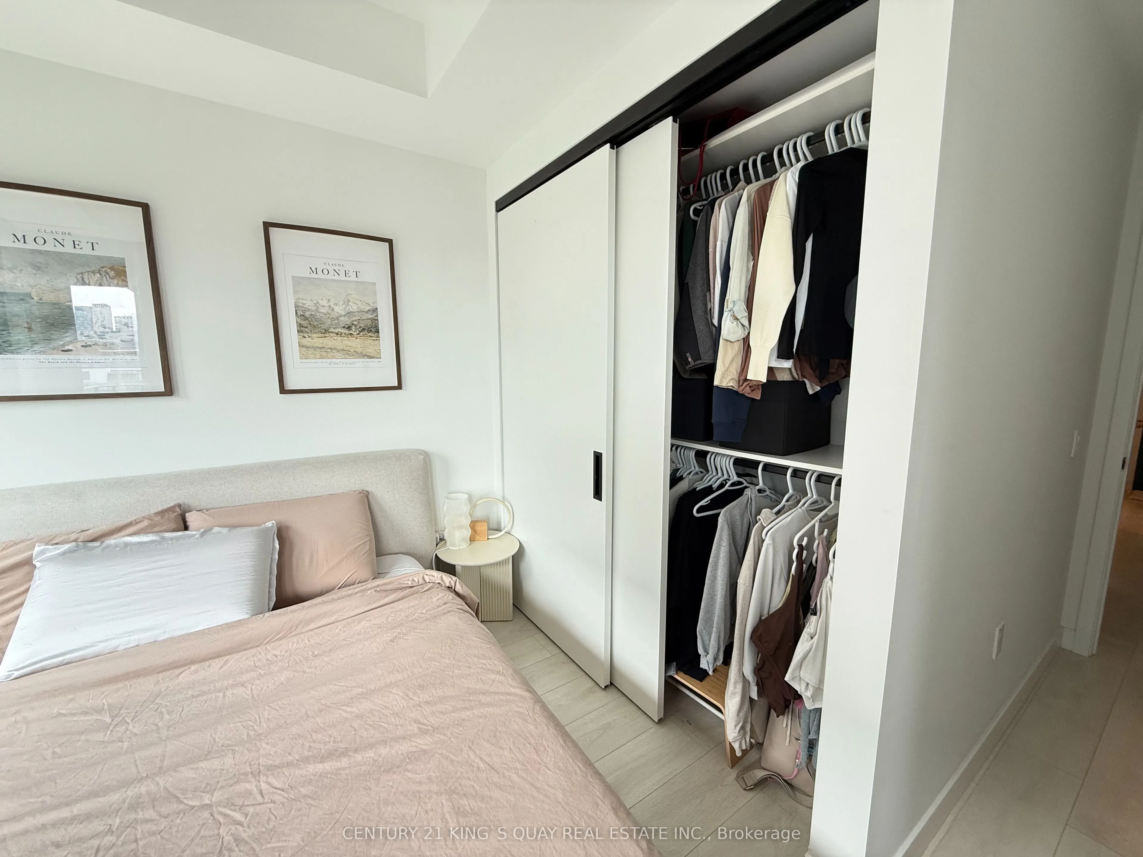 505 Richmond Street W, #828
