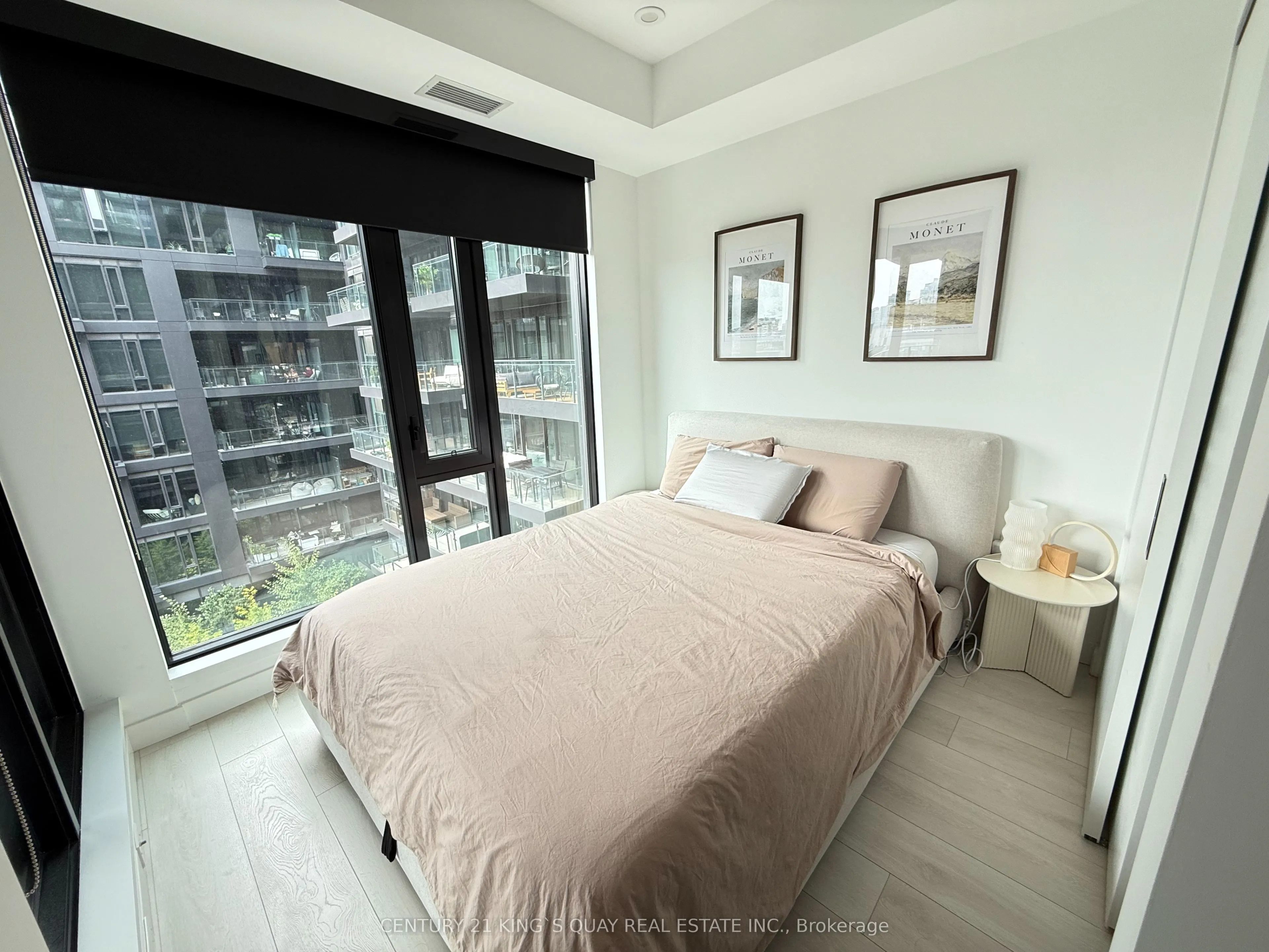 505 Richmond Street W, #828
