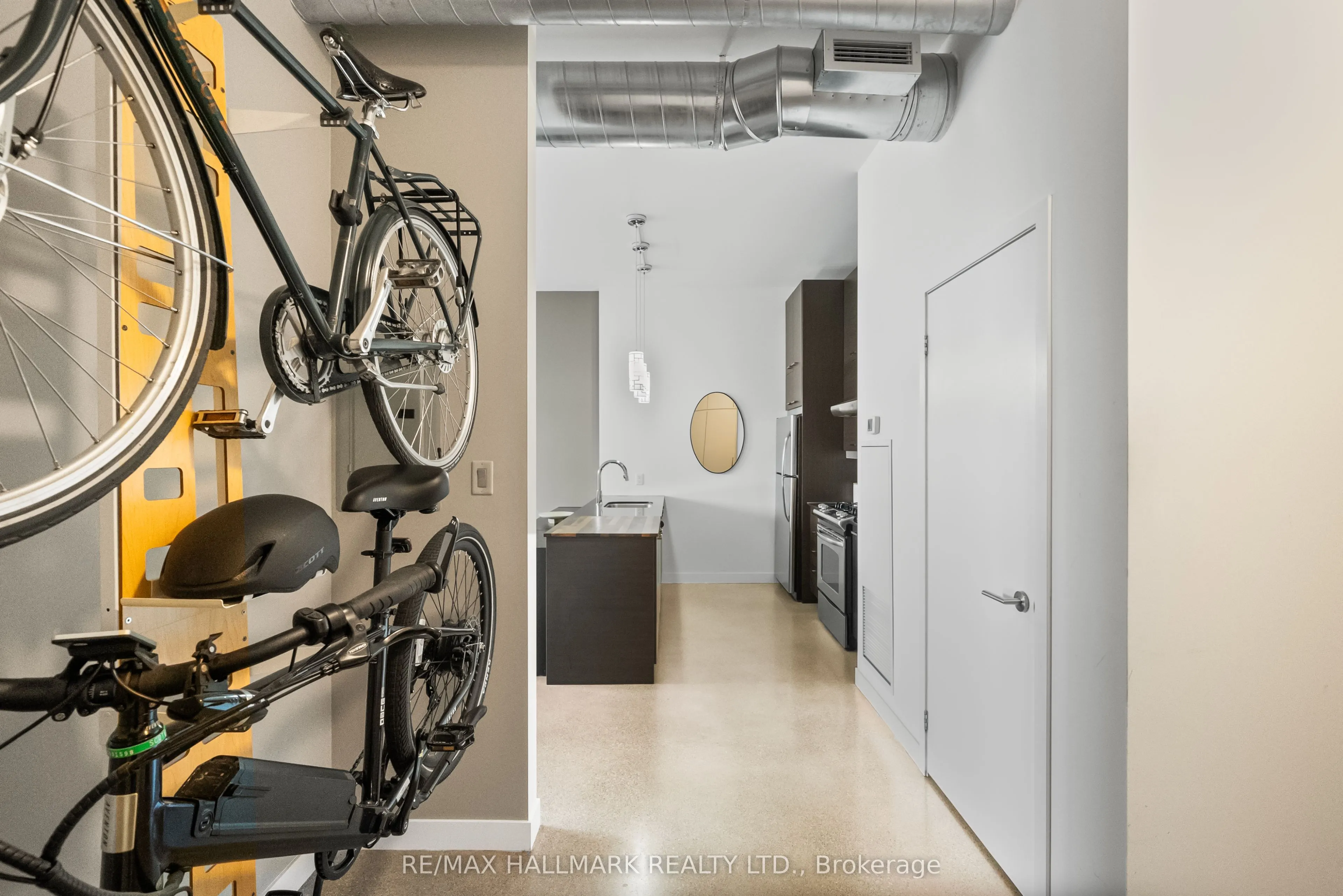 569 King Street E, #503