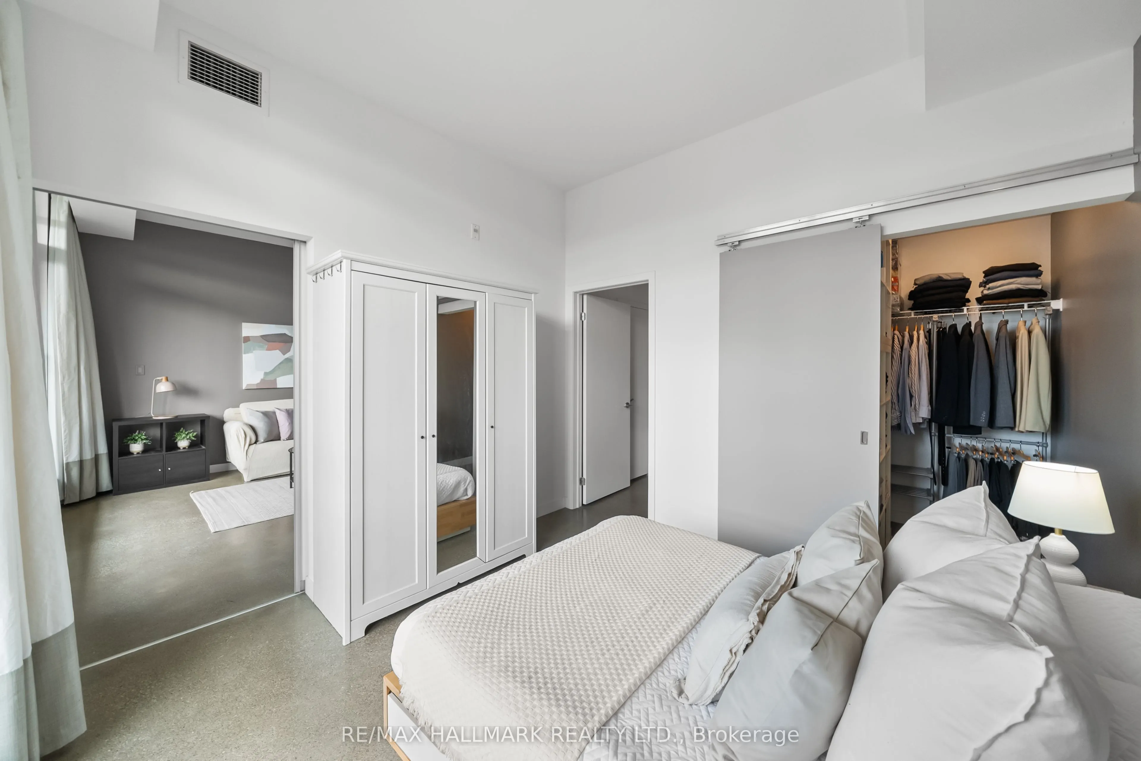 569 King Street E, #503