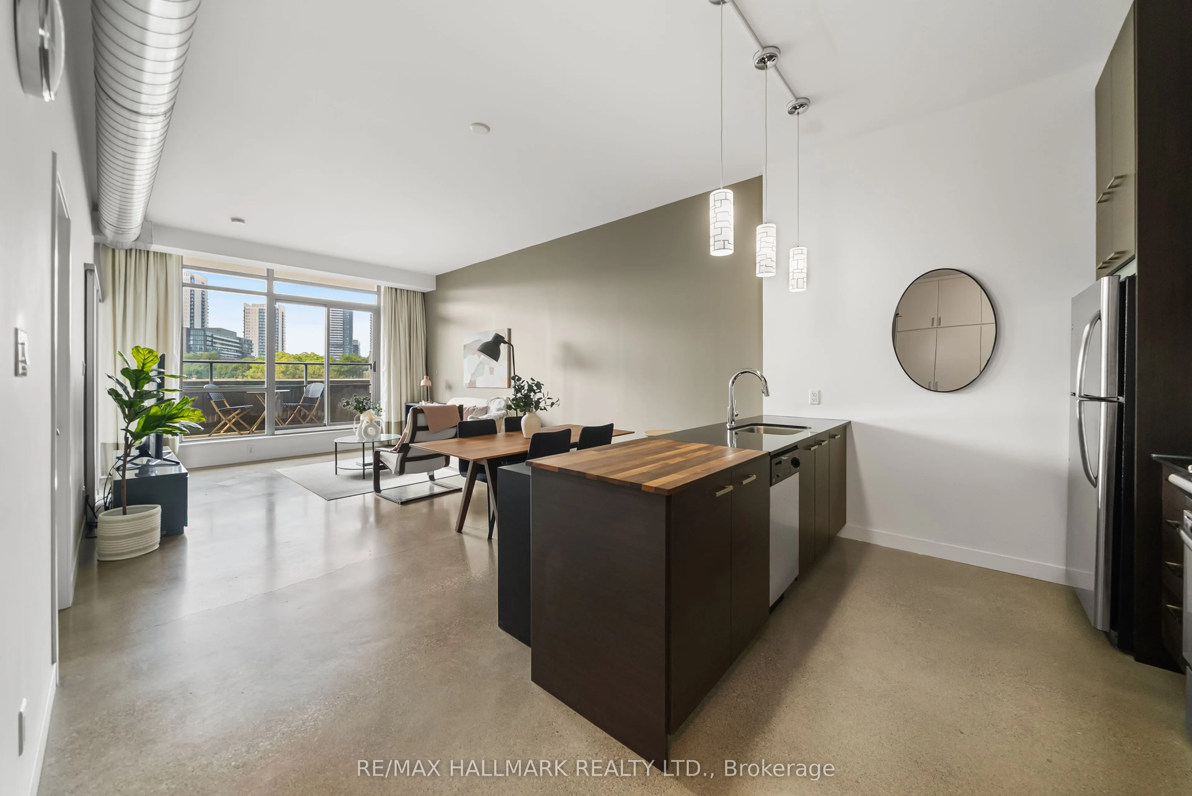 569 King Street E, #503