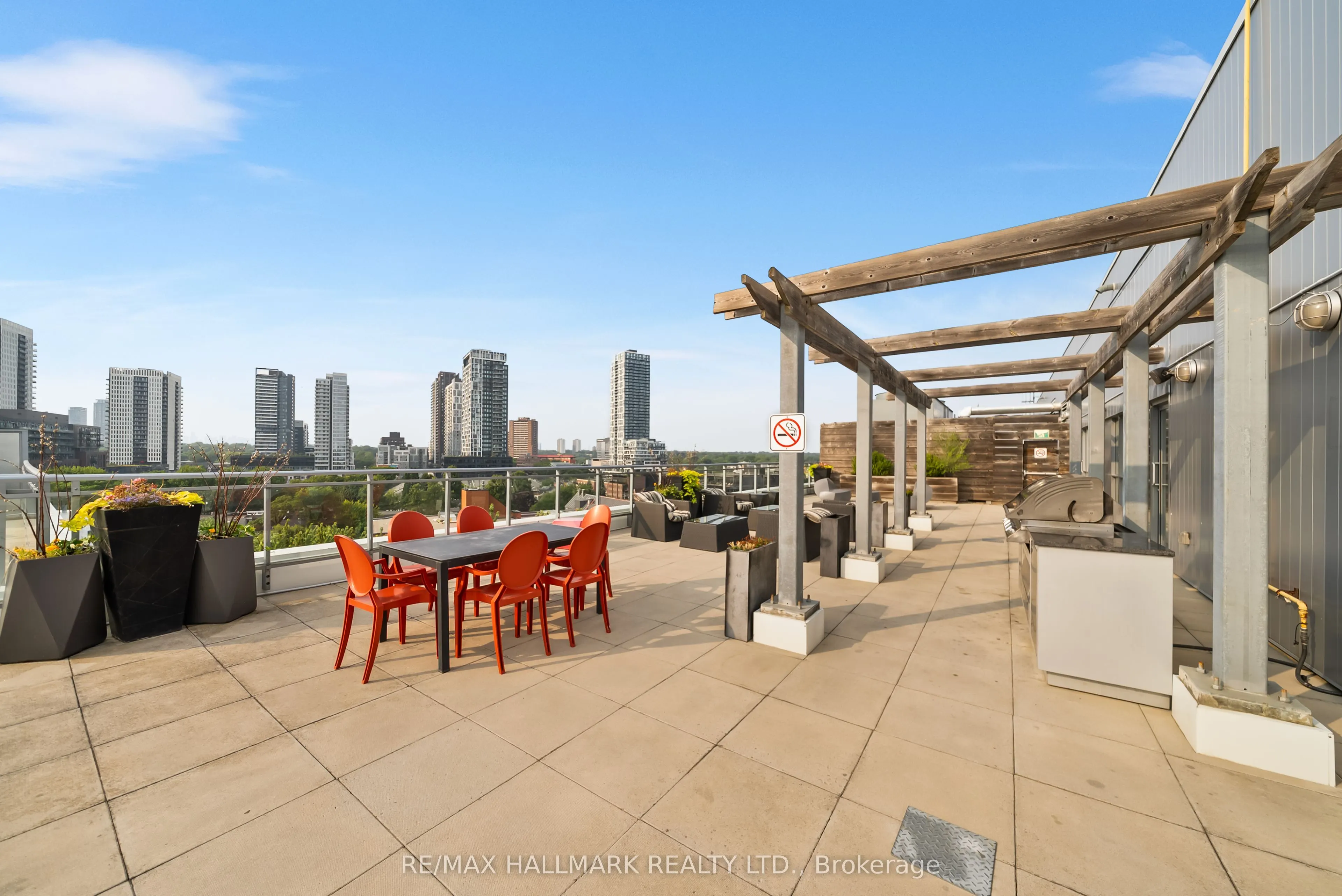 569 King Street E, #503