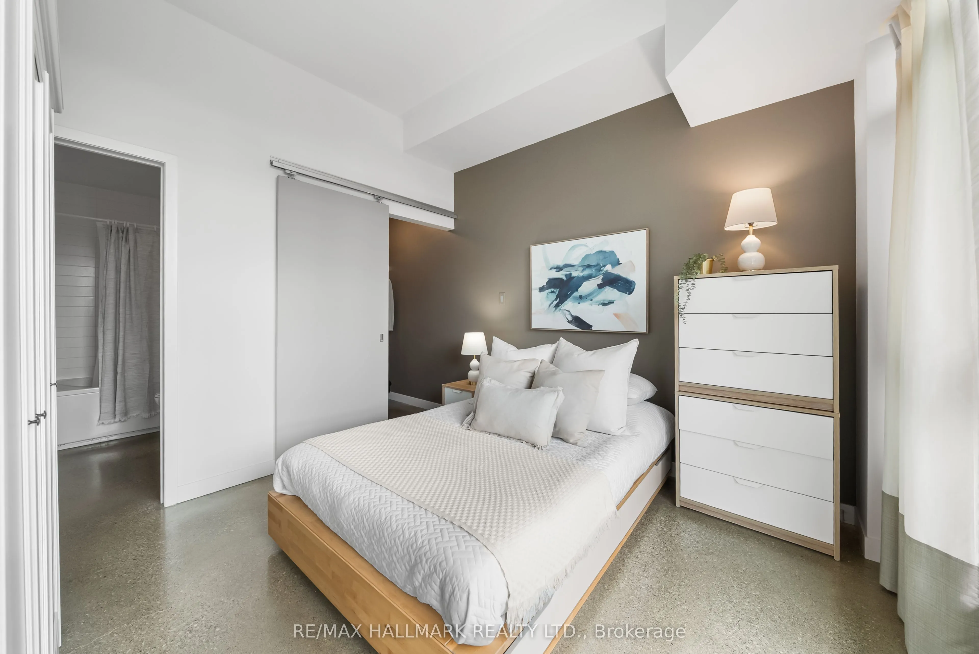 569 King Street E, #503