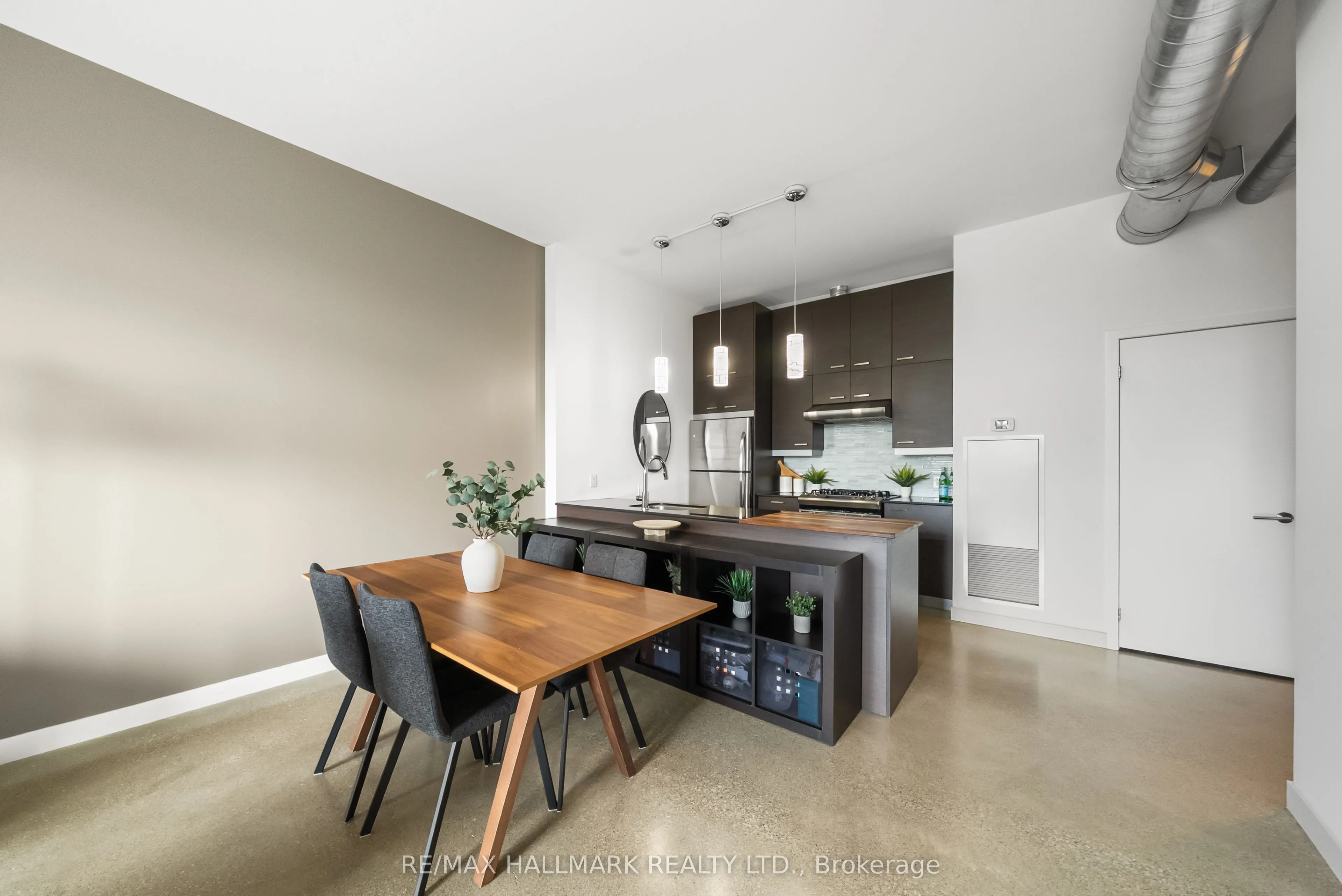569 King Street E, #503