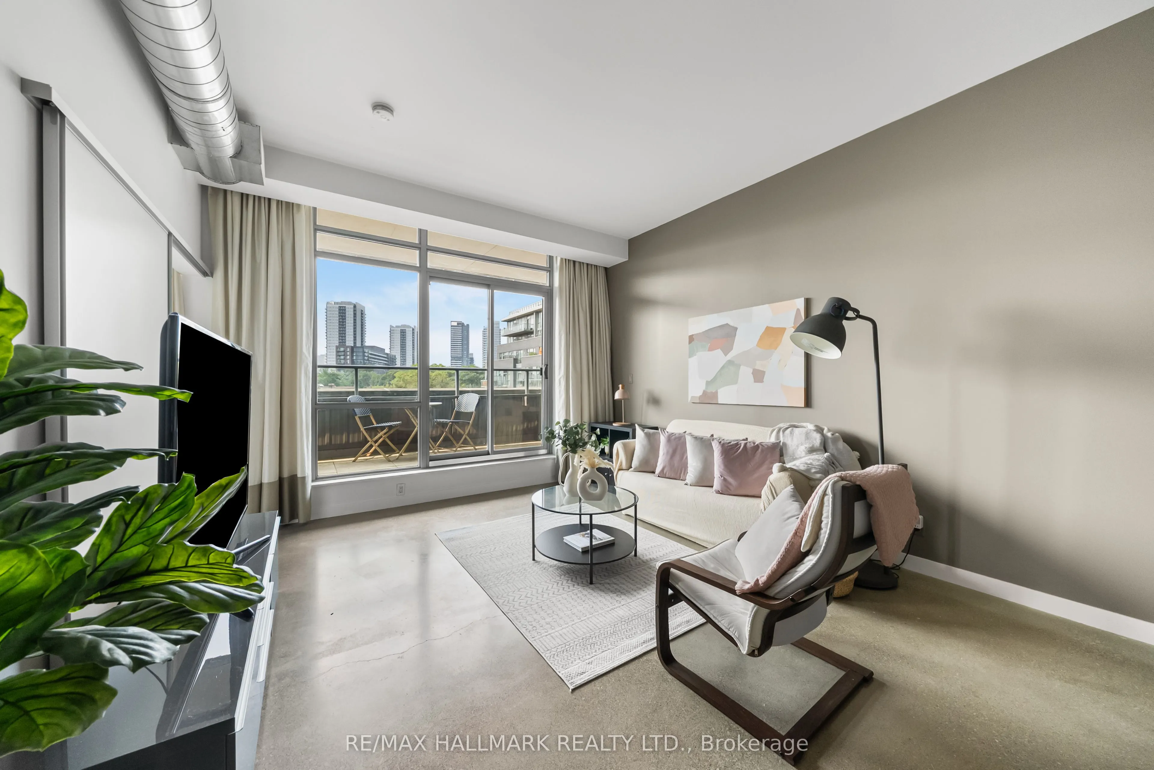 569 King Street E, #503