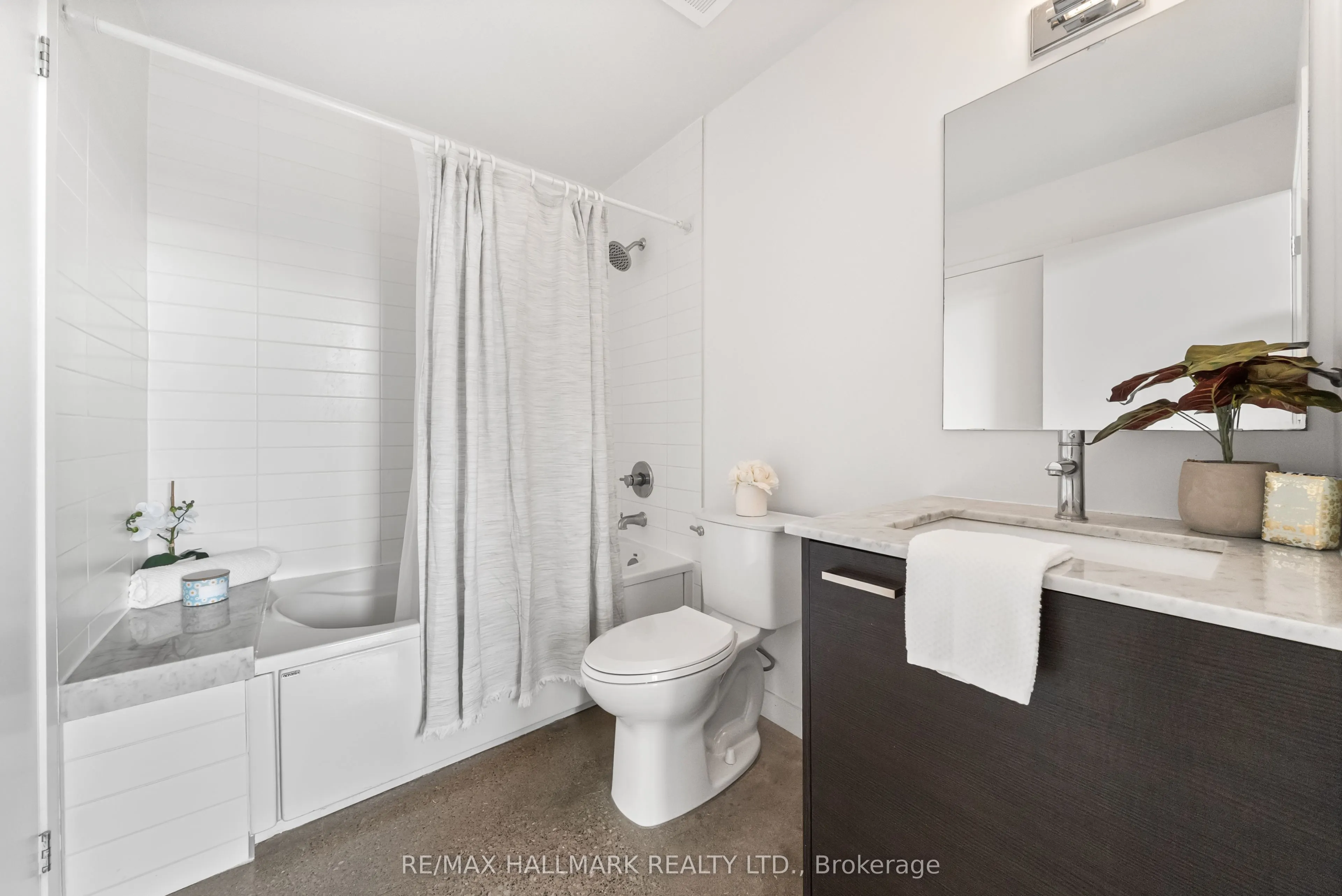 569 King Street E, #503