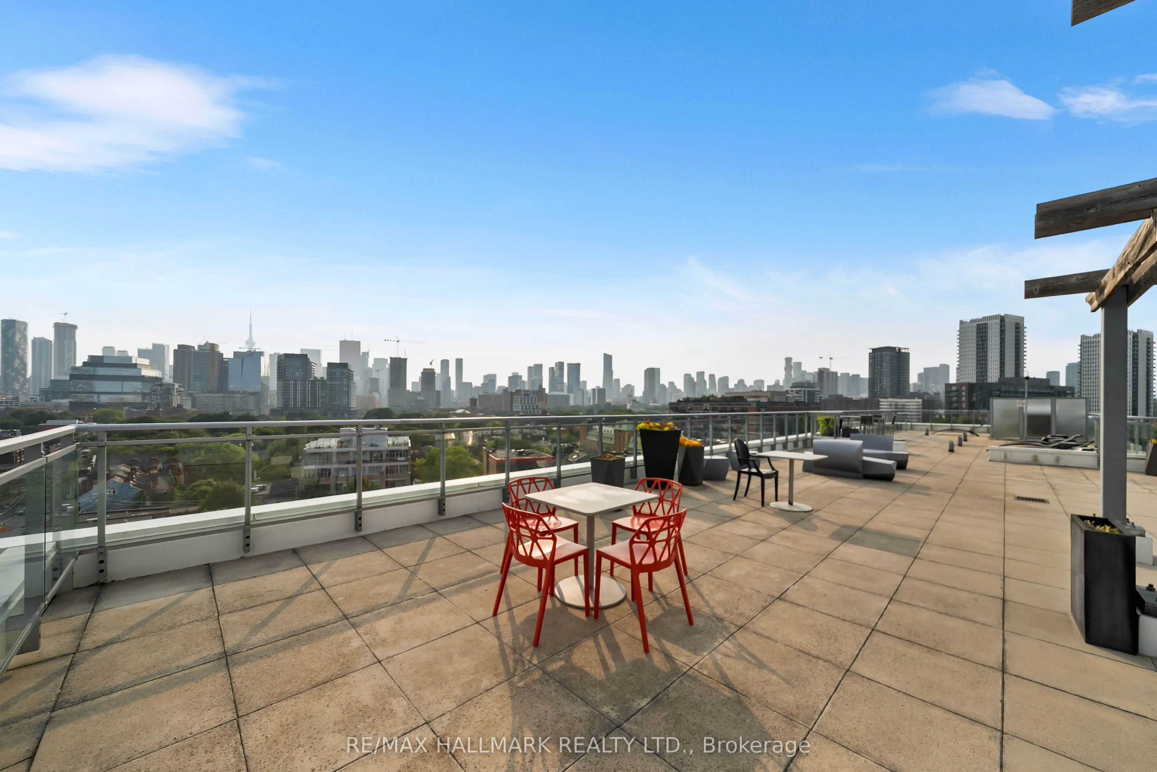 569 King Street E, #503