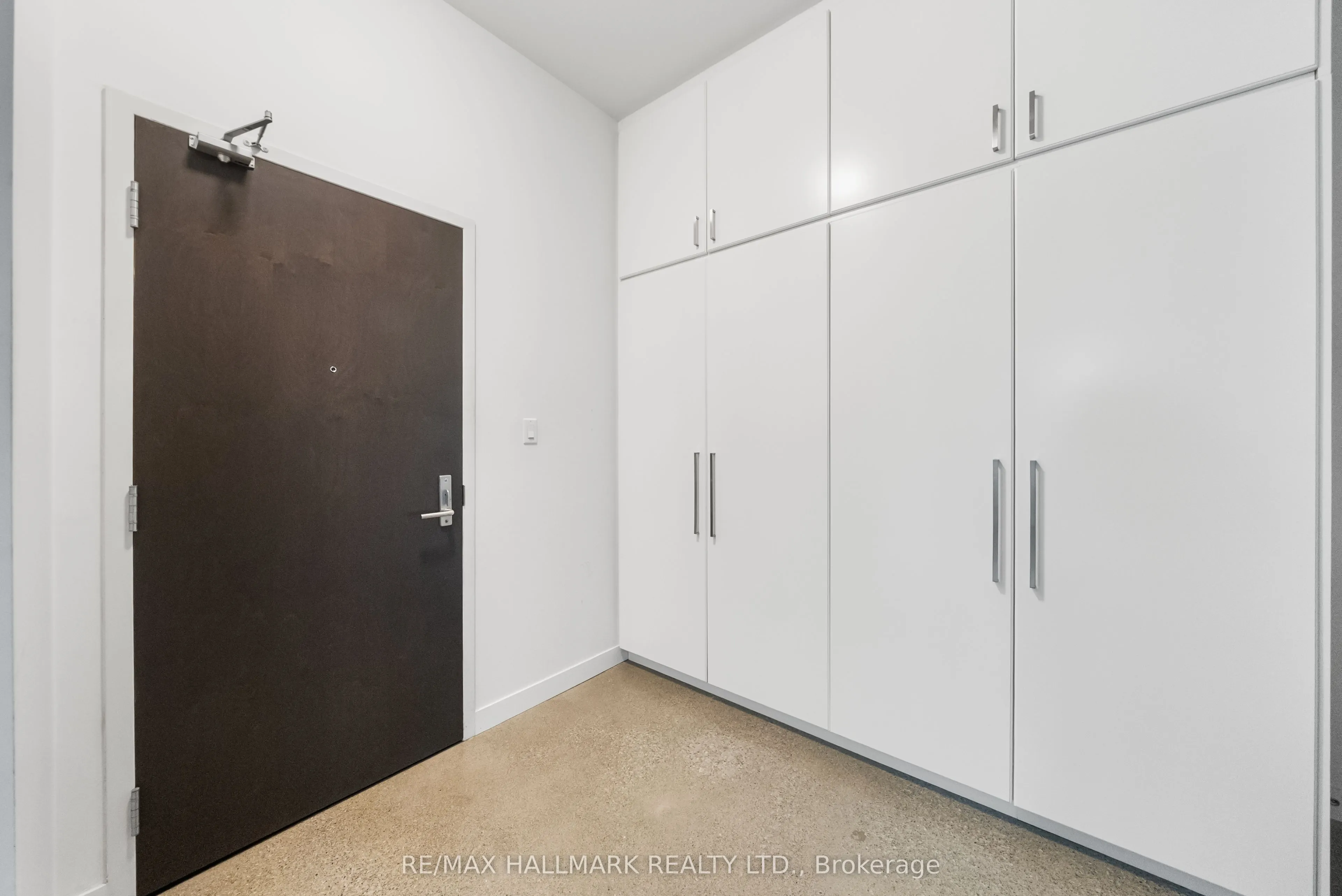 569 King Street E, #503