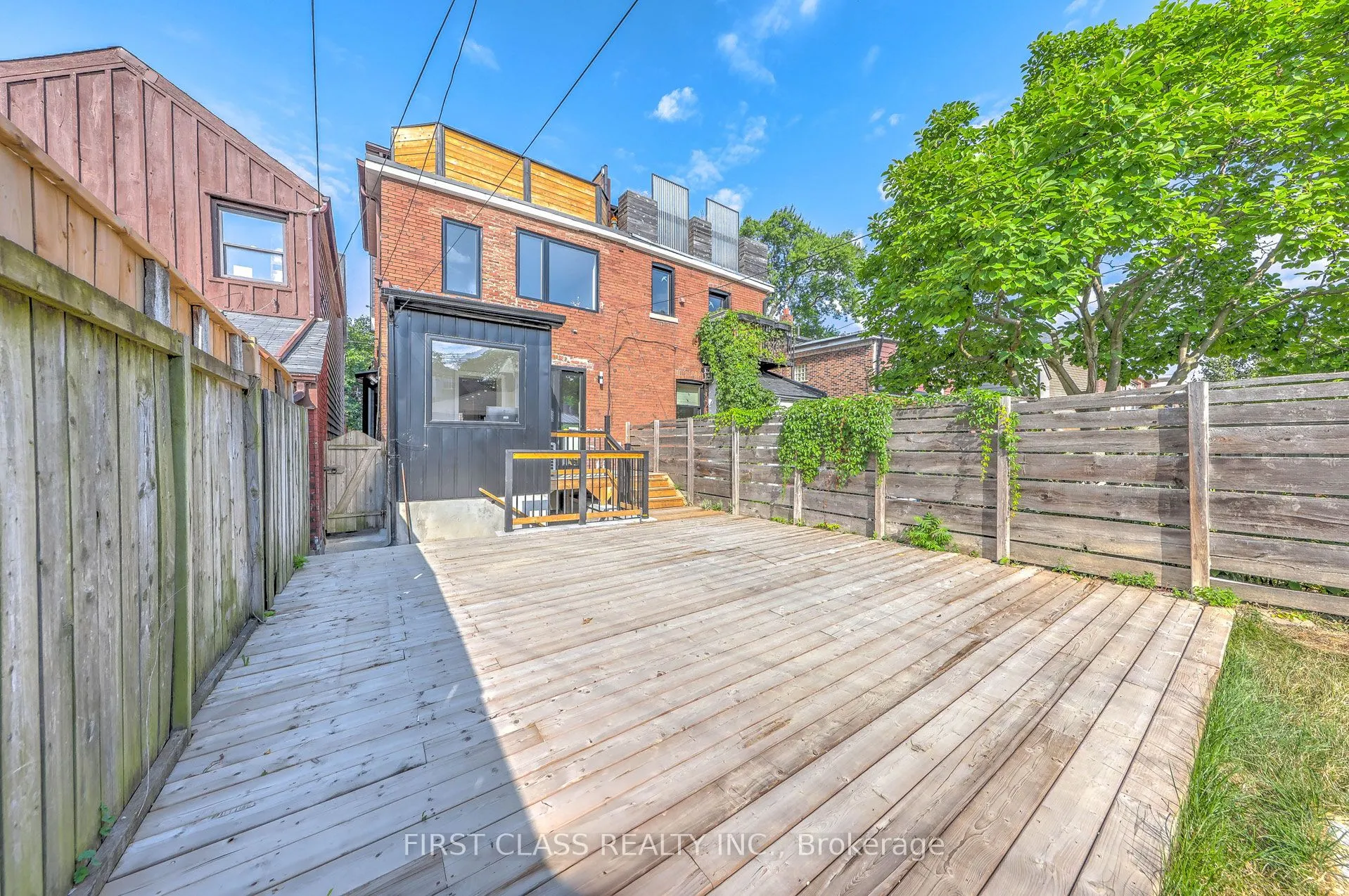 431 Roxton Road