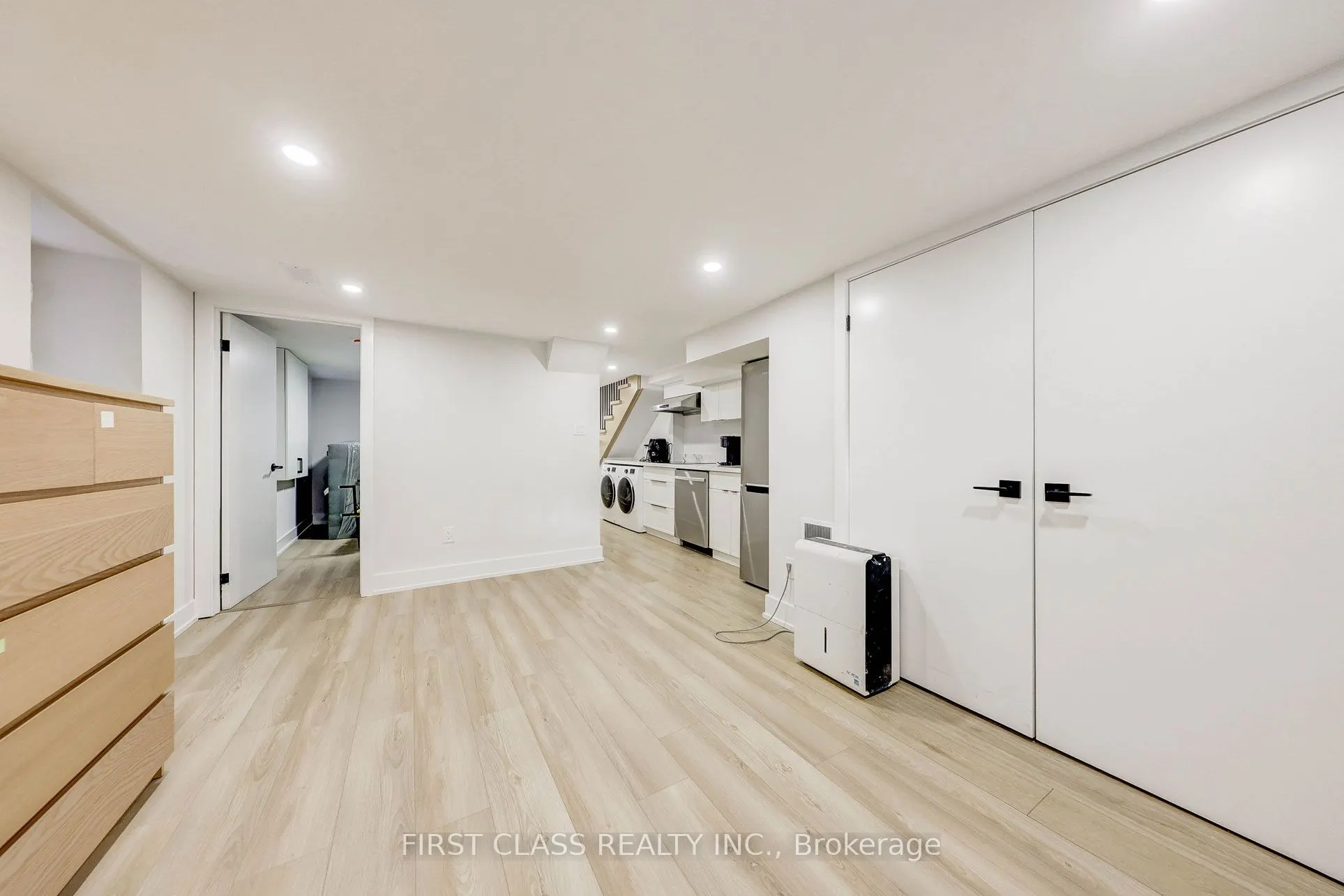 431 Roxton Road