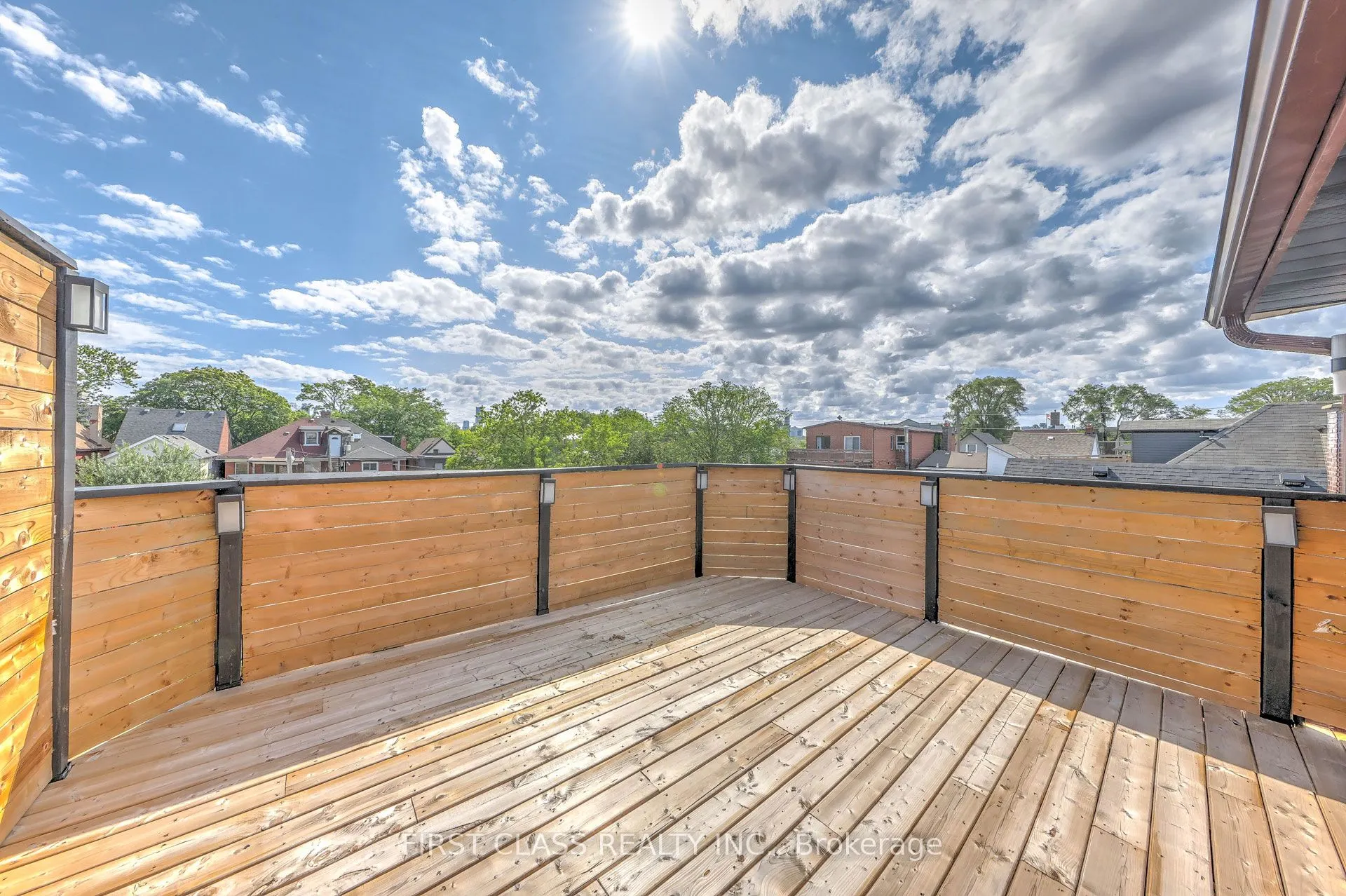 431 Roxton Road