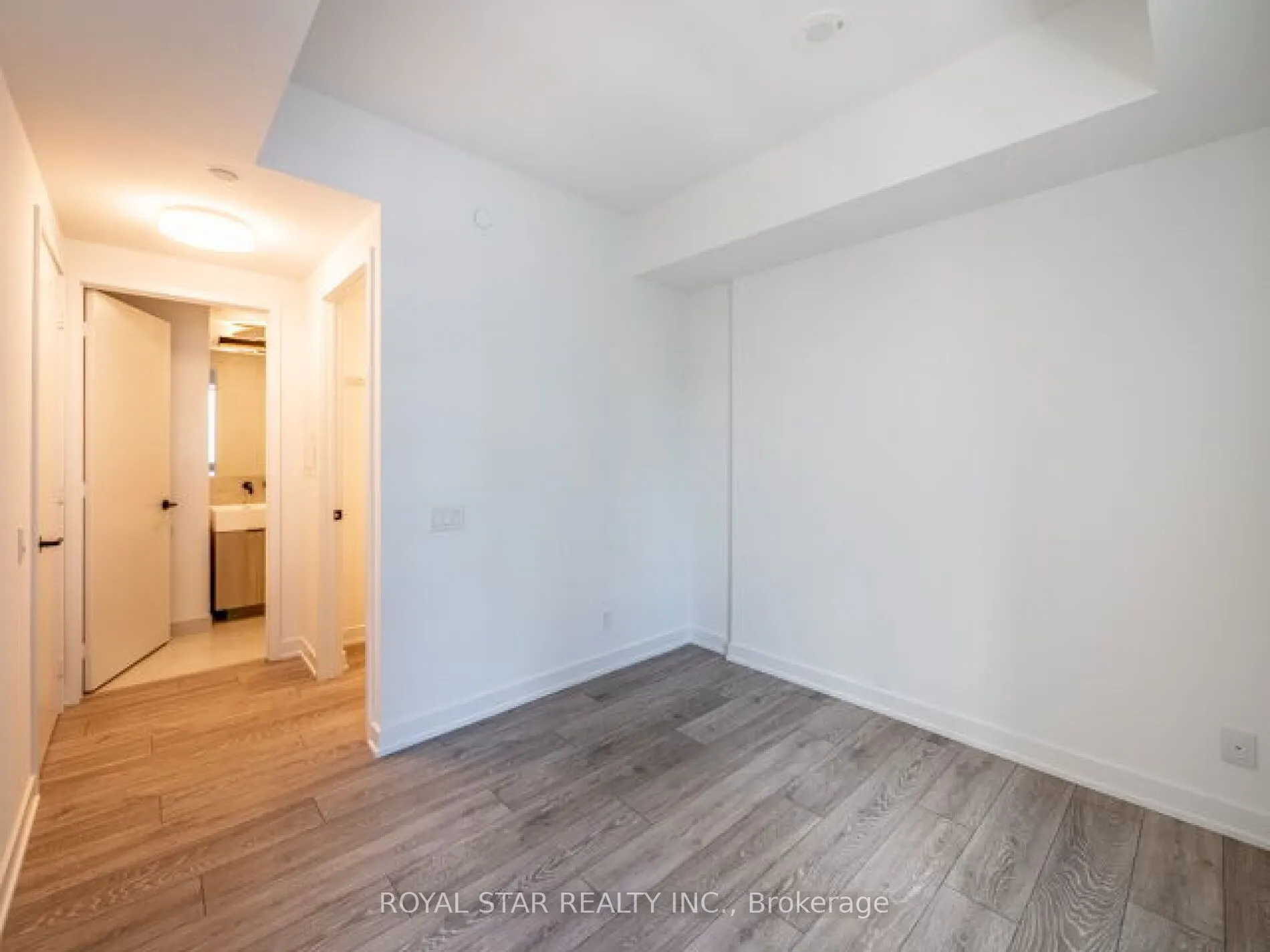 108 Peter Street, #1007