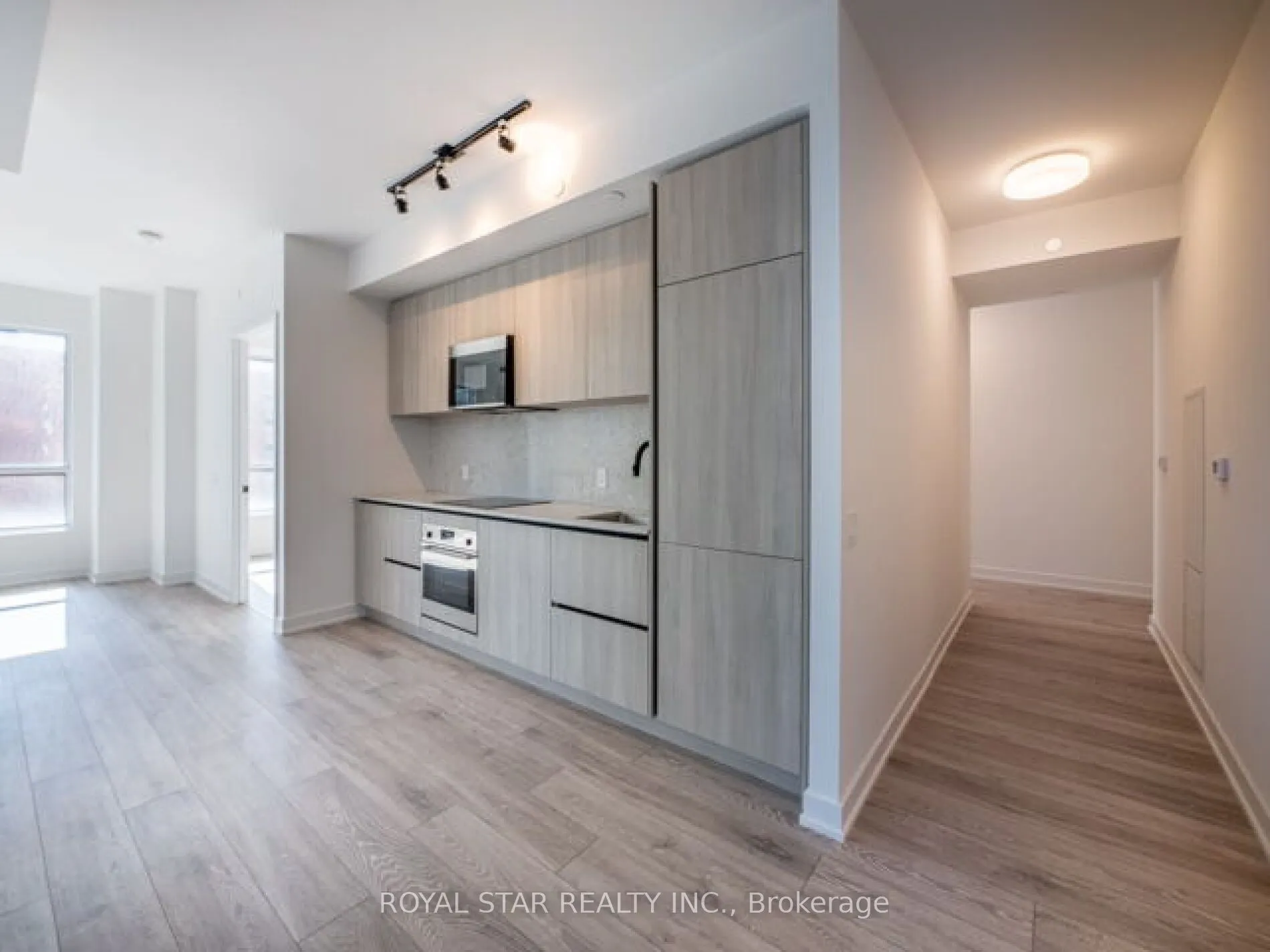 108 Peter Street, #1007