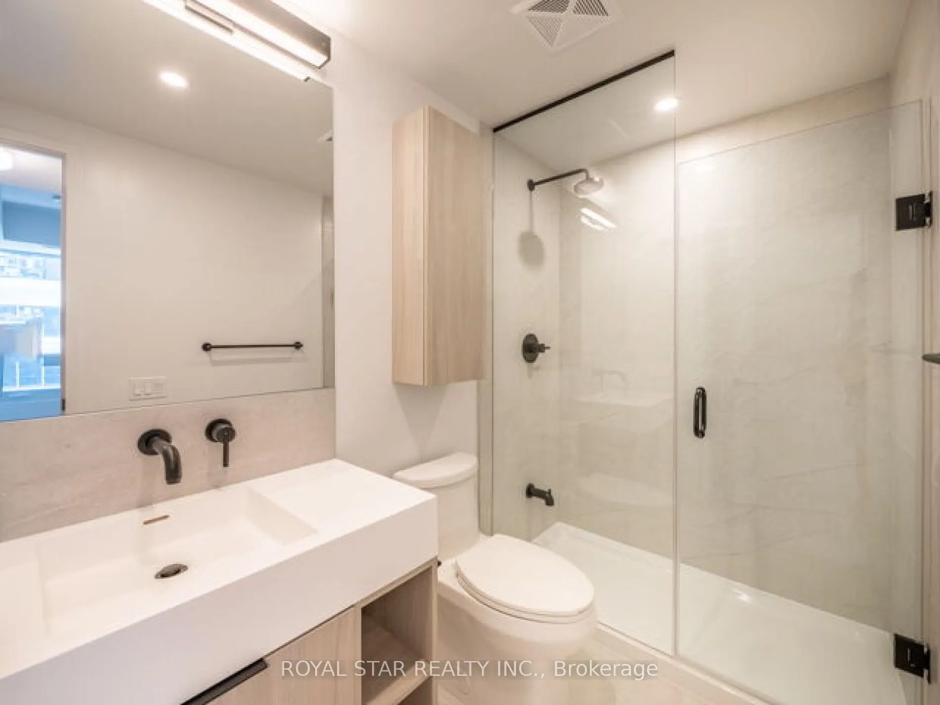 108 Peter Street, #1007