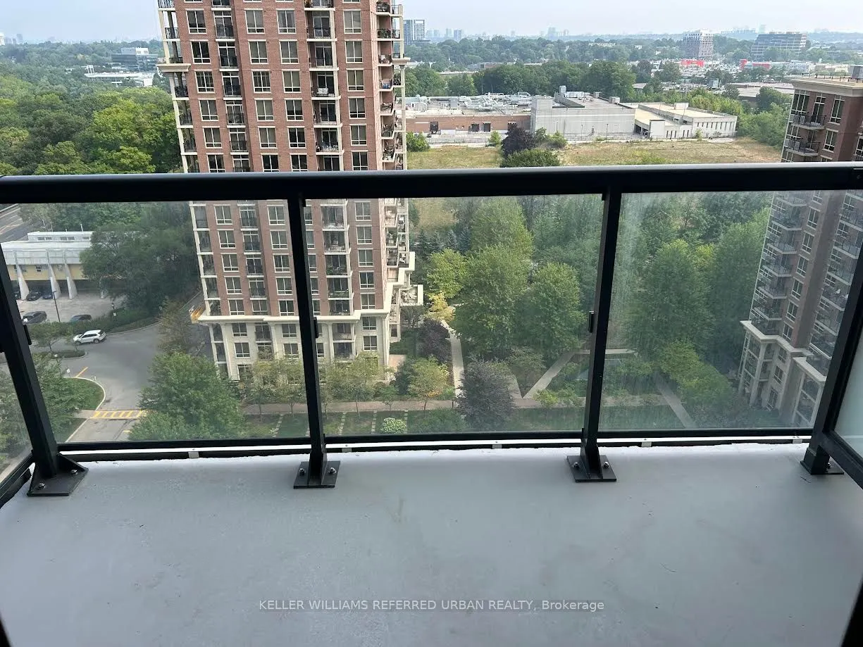 20 Inn on the Park Drive, #1438